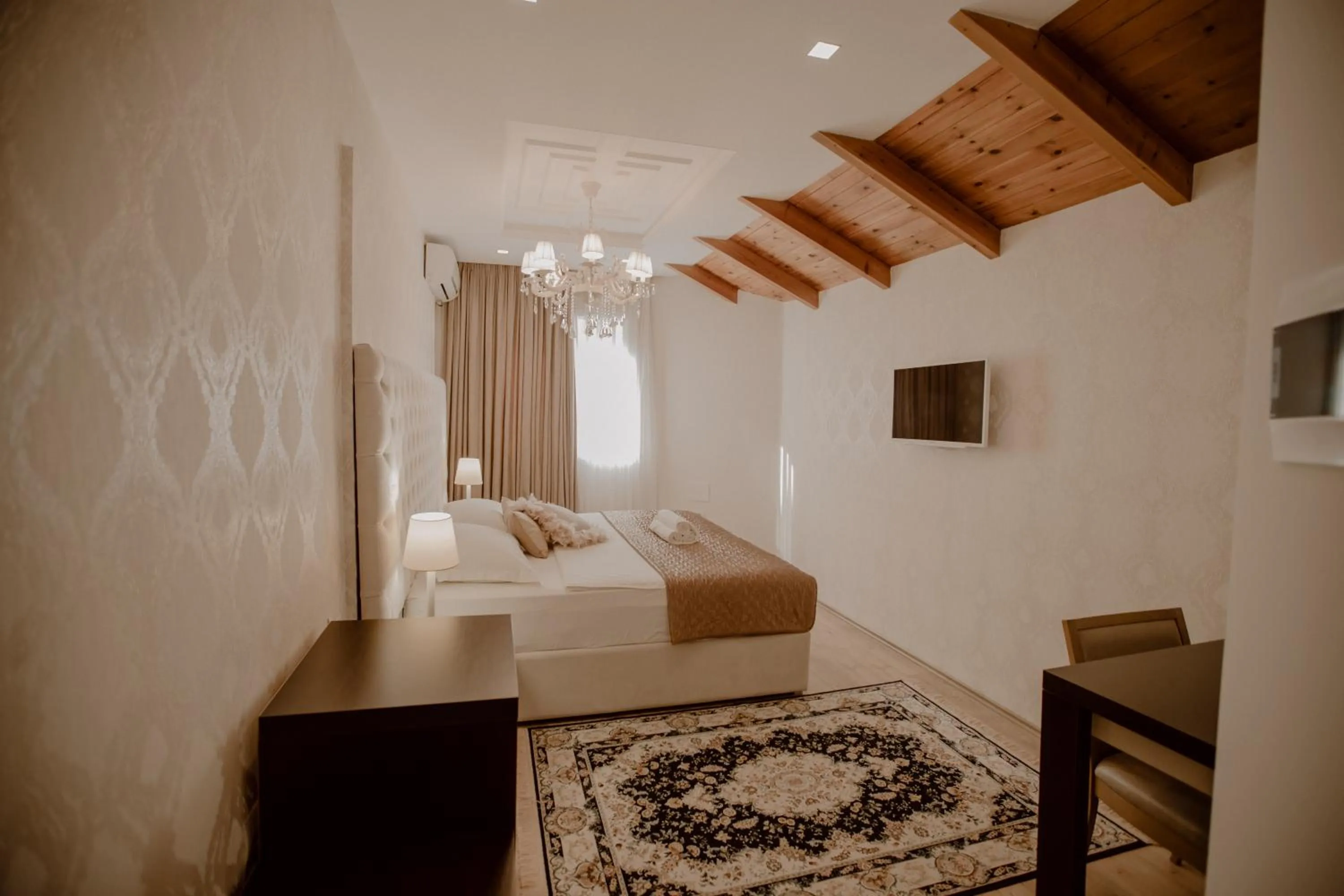 Bed in Green House Hotel & Restaurant