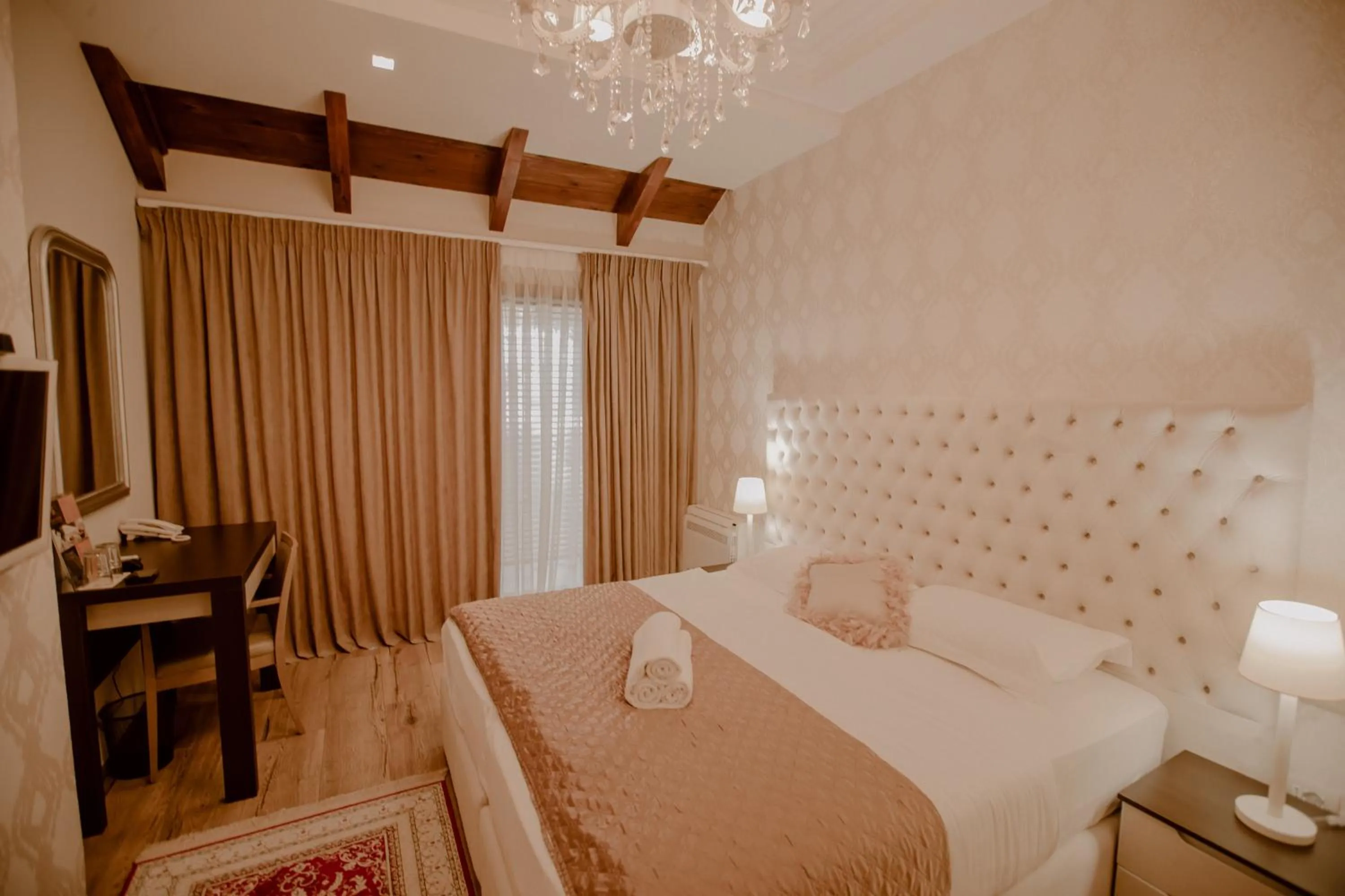 Bed in Green House Hotel & Restaurant