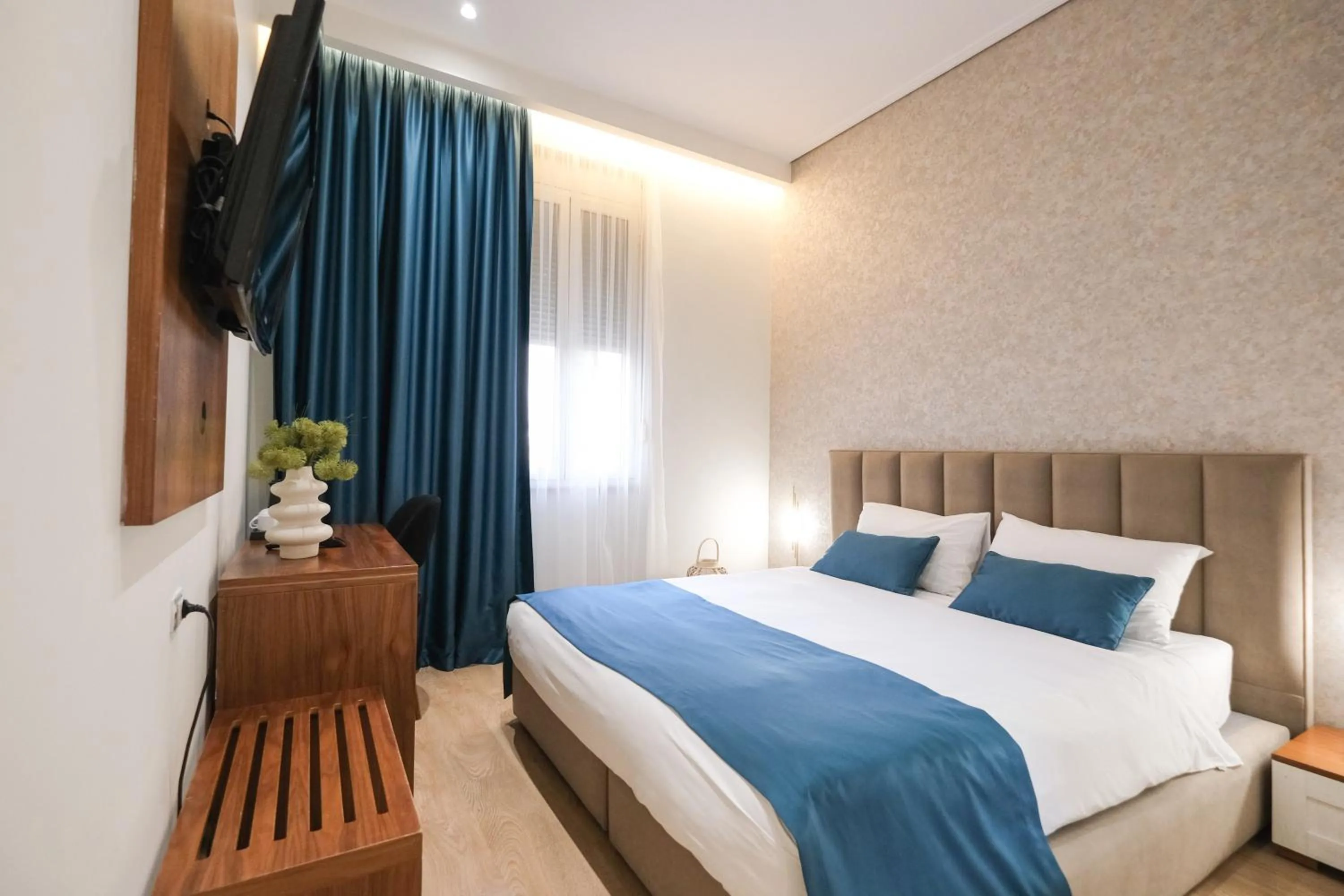 Bedroom, Bed in Golden City Hotel , Tirana