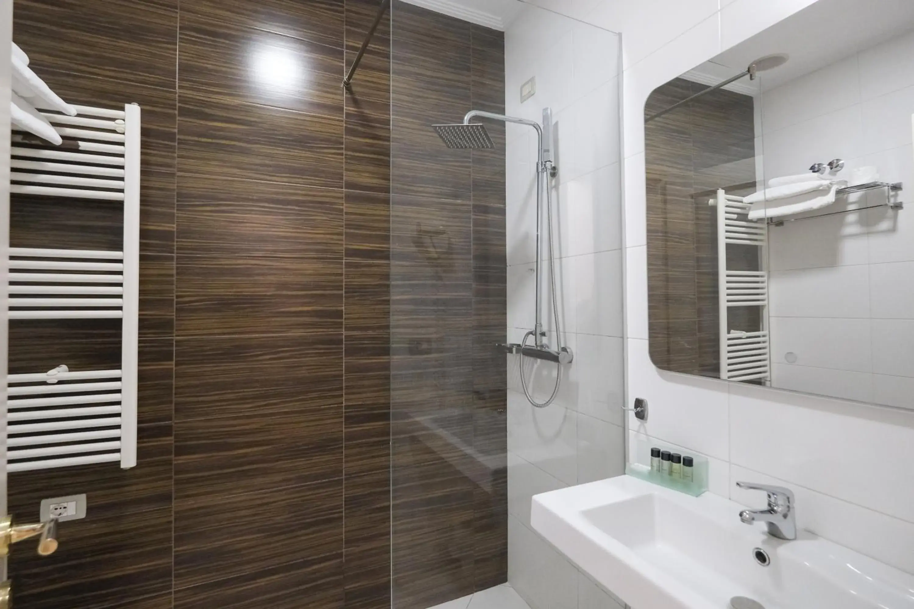 Twin Room in Golden City Boutique Hotel Tirana Twin Room in Golden City Boutique Hotel Tirana