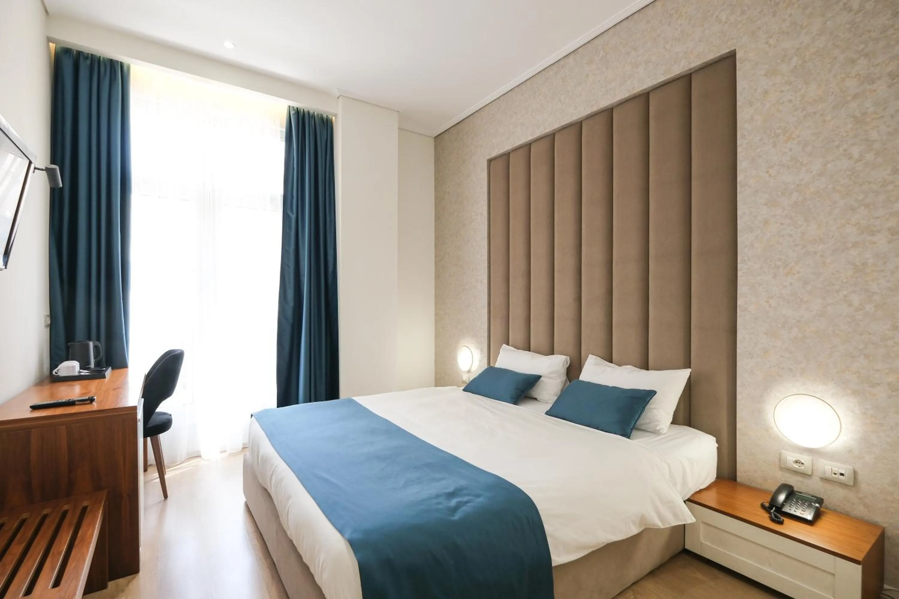 Bedroom, Bed in Golden City Hotel , Tirana