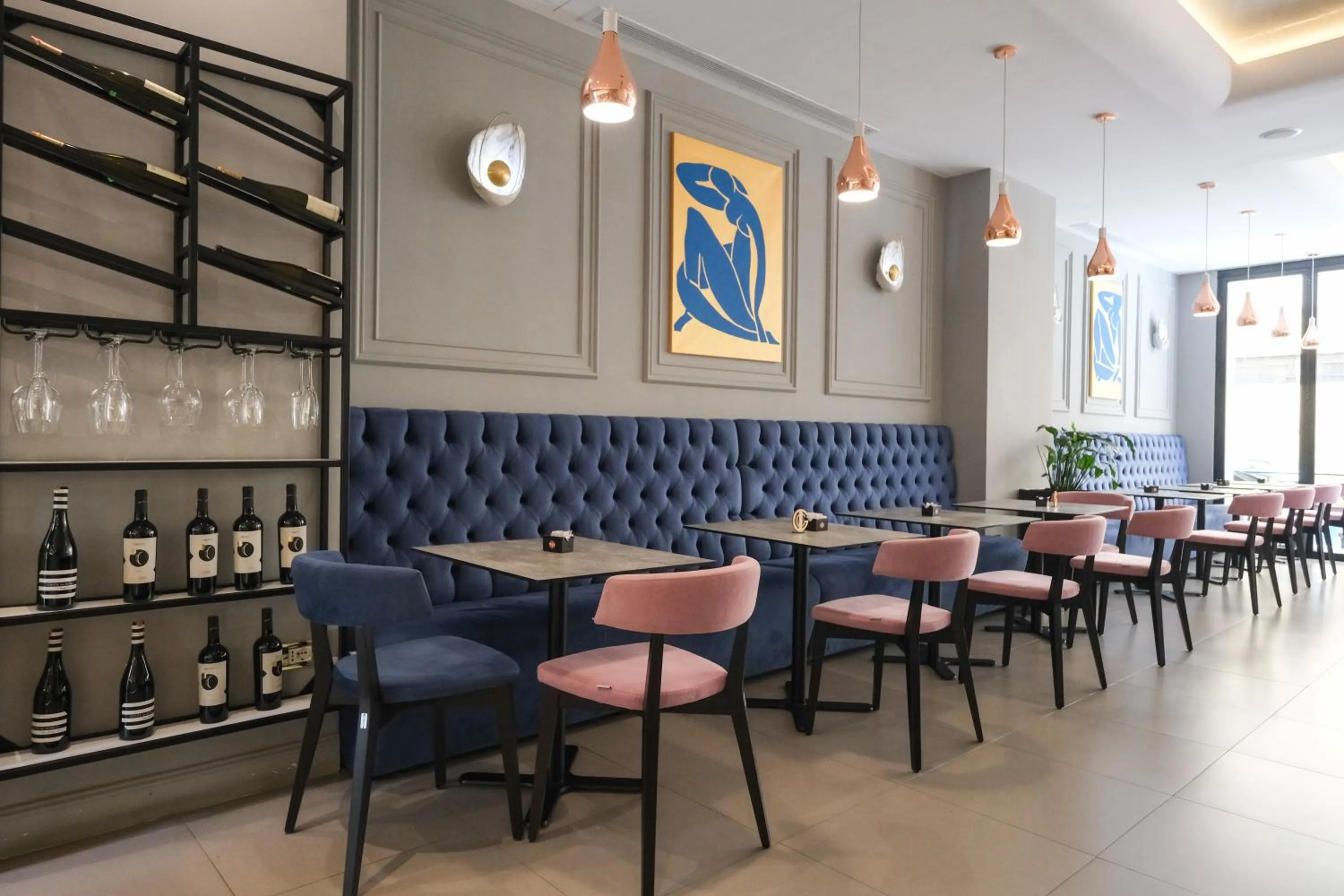 Lounge or bar in Golden City Hotel , Tirana