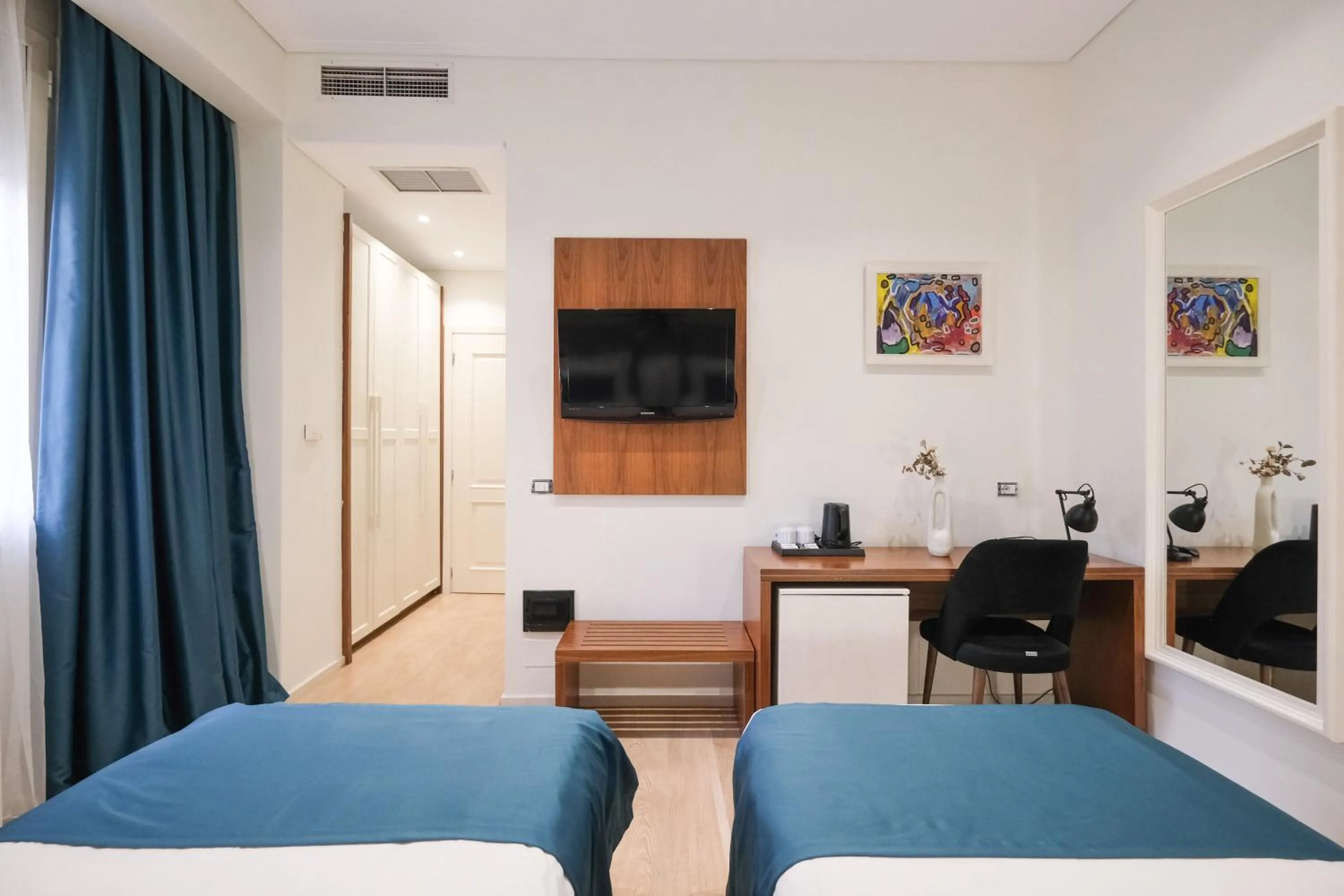 Bedroom, Bed in Golden City Hotel , Tirana