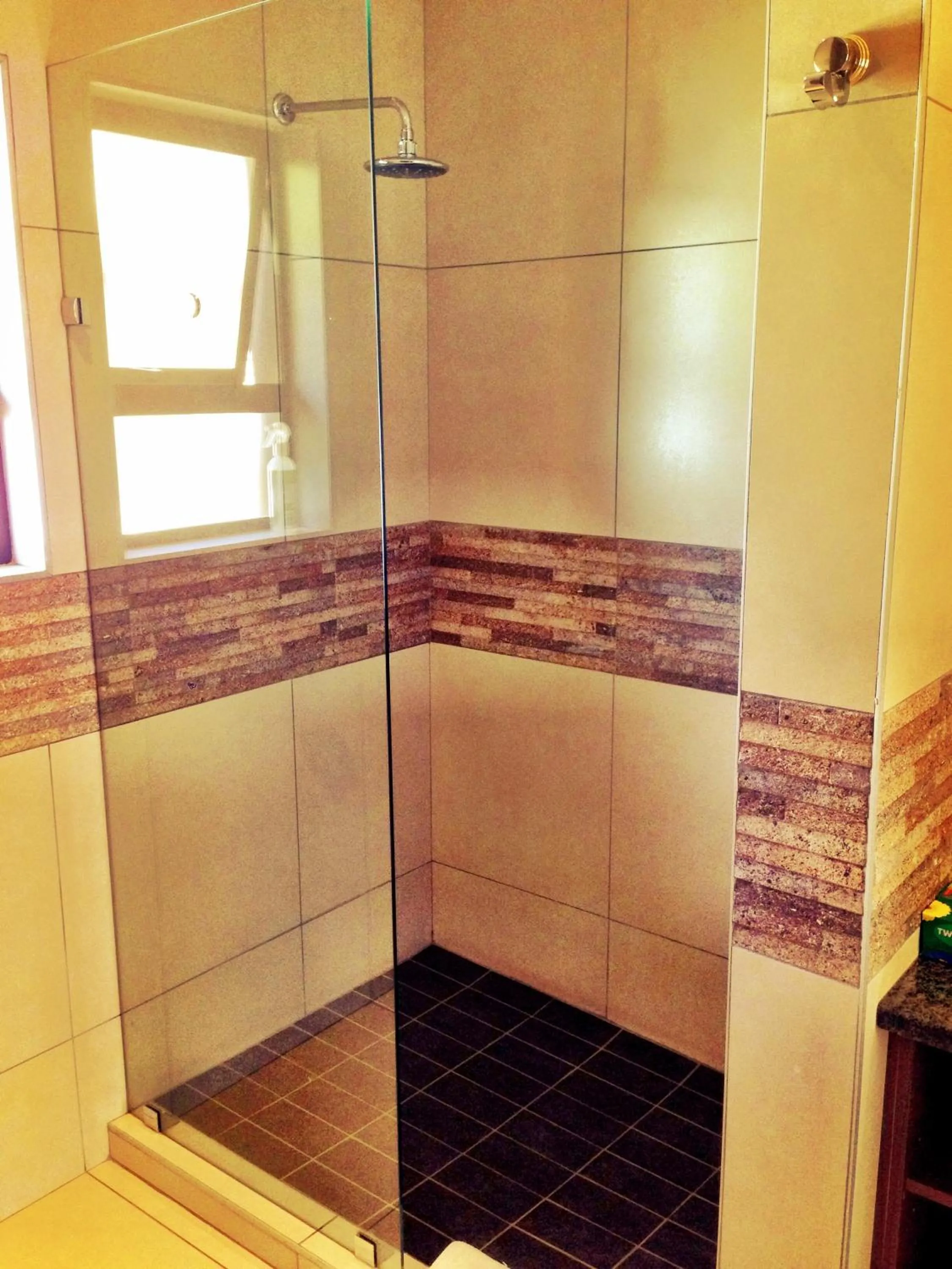 Bathroom in Pilgrims Delight Guest House