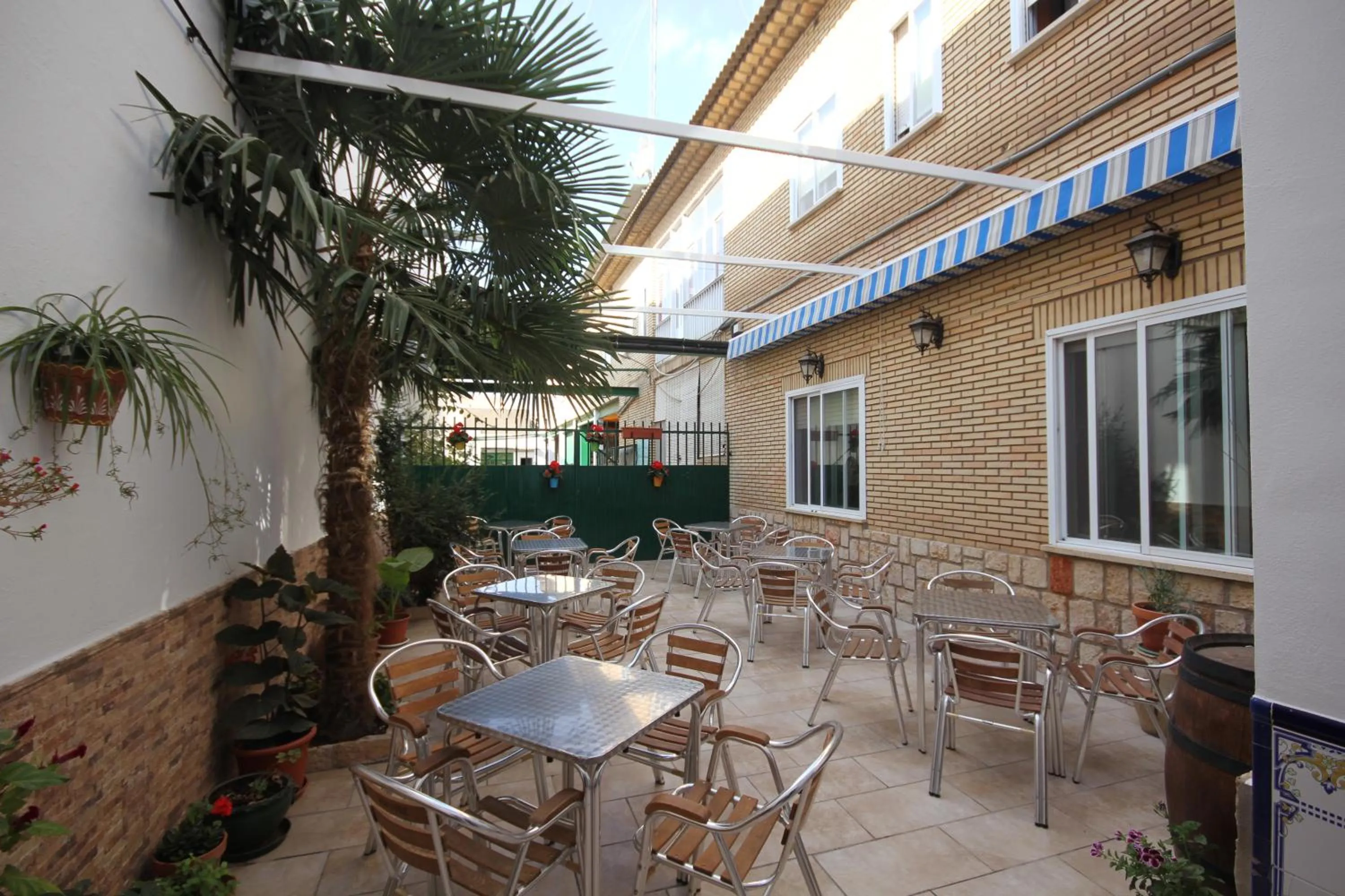 HOSTAL RESTAURANTE MILAN II