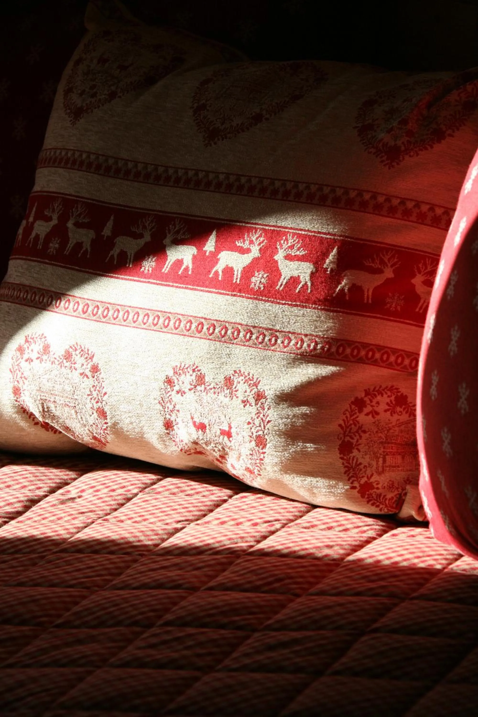 Bedroom in Chalet-Hôtel Le Beausoleil, The Originals Relais