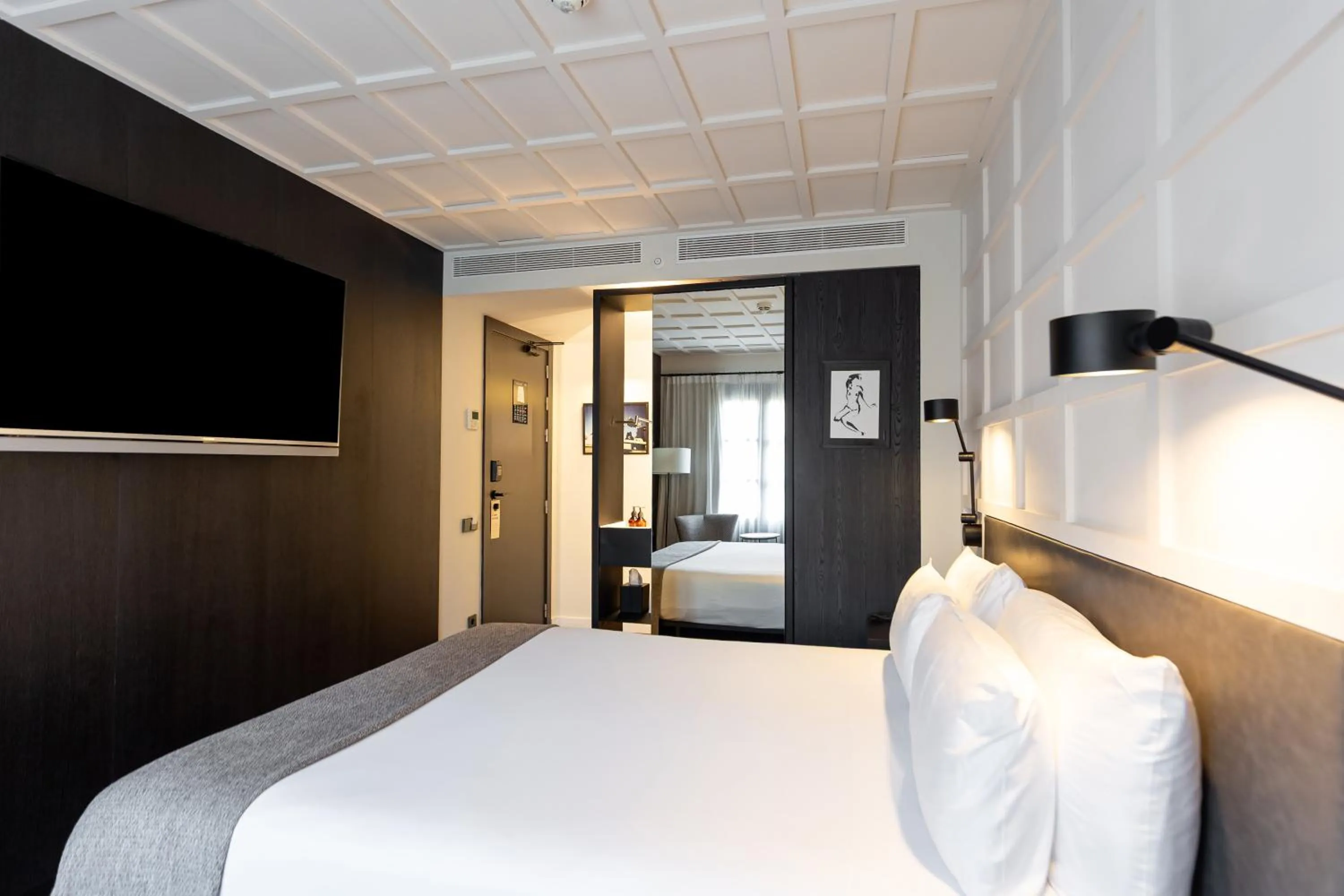 Bedroom, Bed in Yurbban Ramblas Boutique Hotel