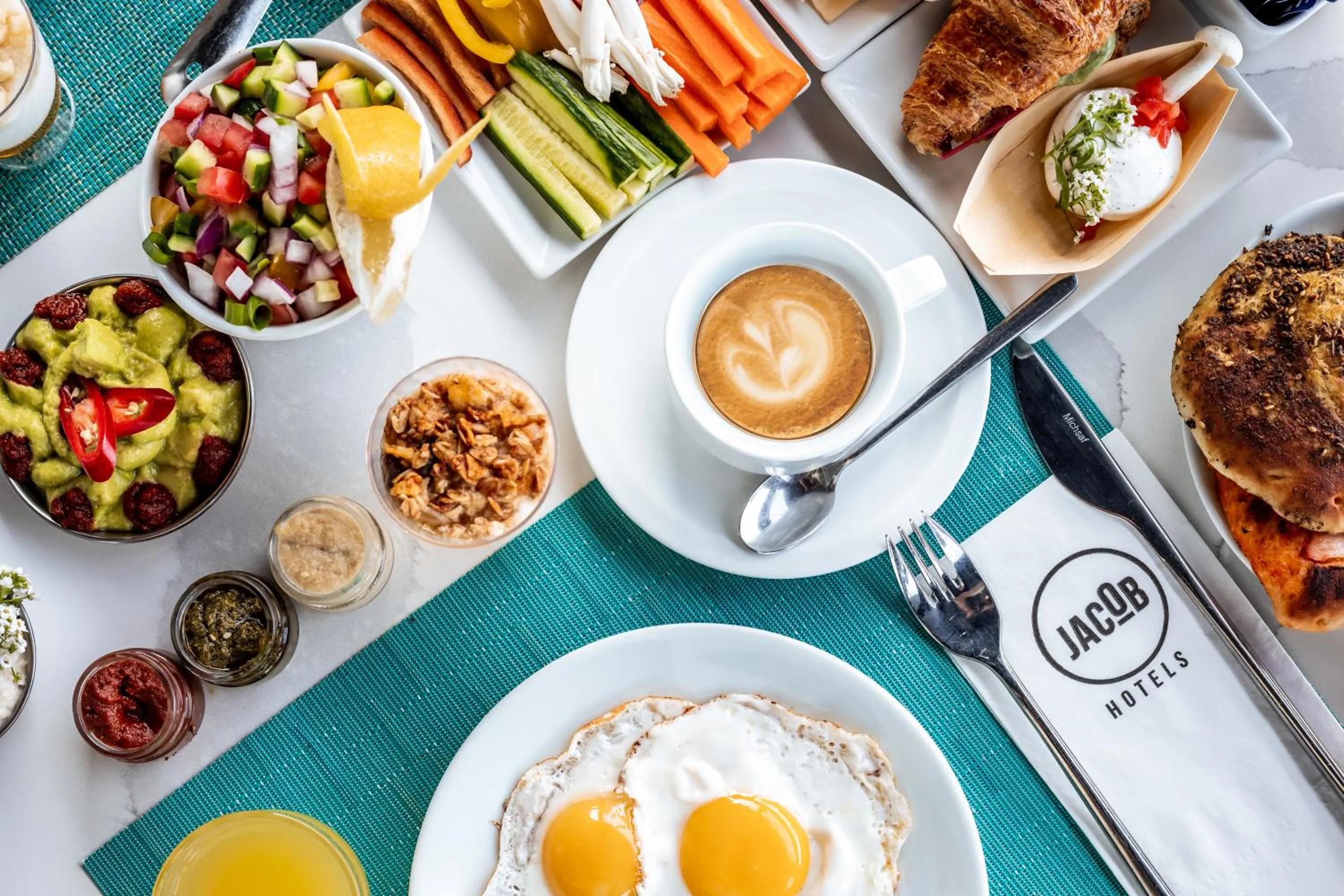 Food and drinks in Jacob Sea Life Nahariya