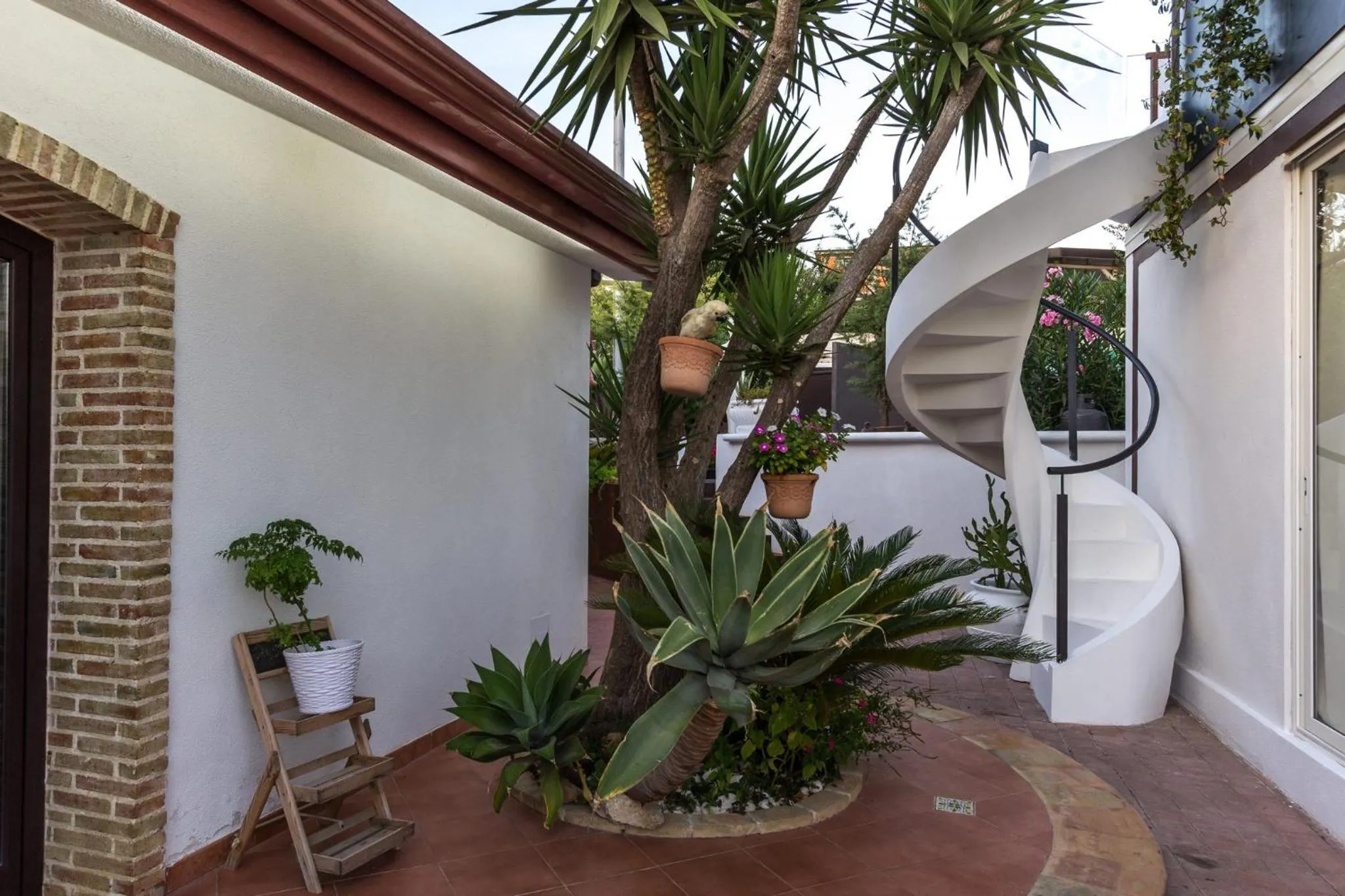 Area and facilities in Diodorus Luxury Experience