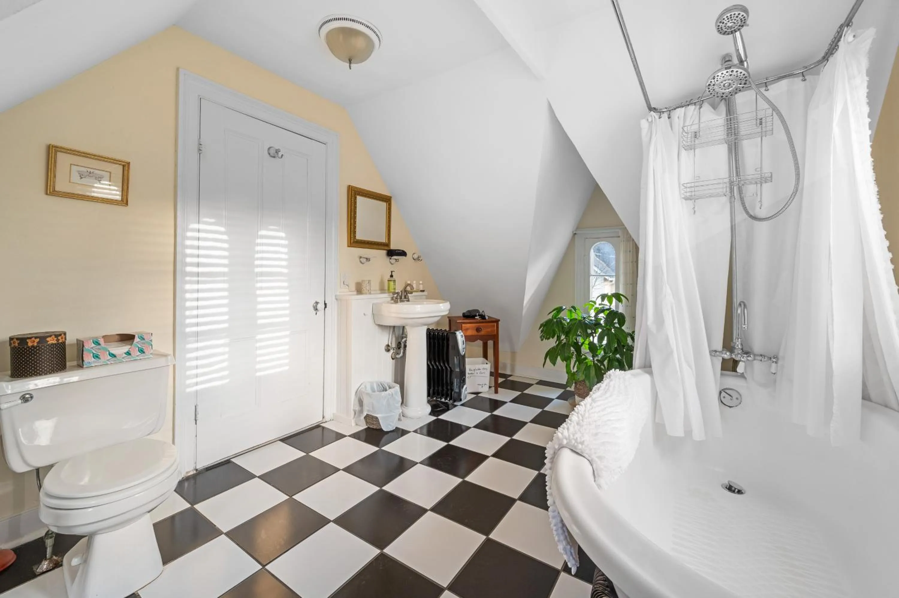 Bathroom in The Gables of Rhinebeck