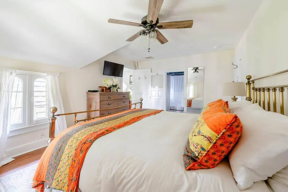 Bedroom, Bed in The Gables of Rhinebeck