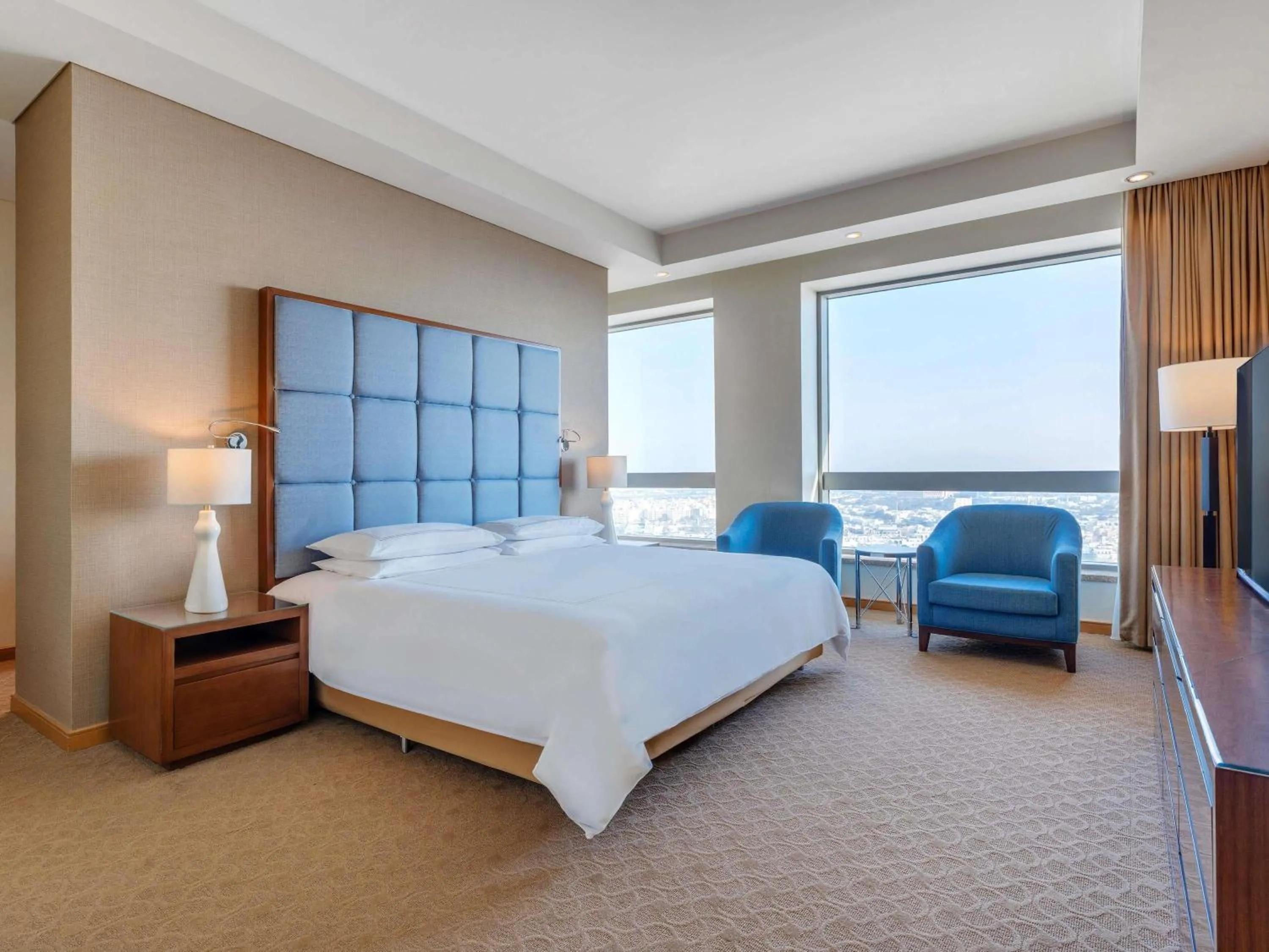 Bedroom, Bed in Swissôtel Al Ghurair Dubai - Deira & Creek