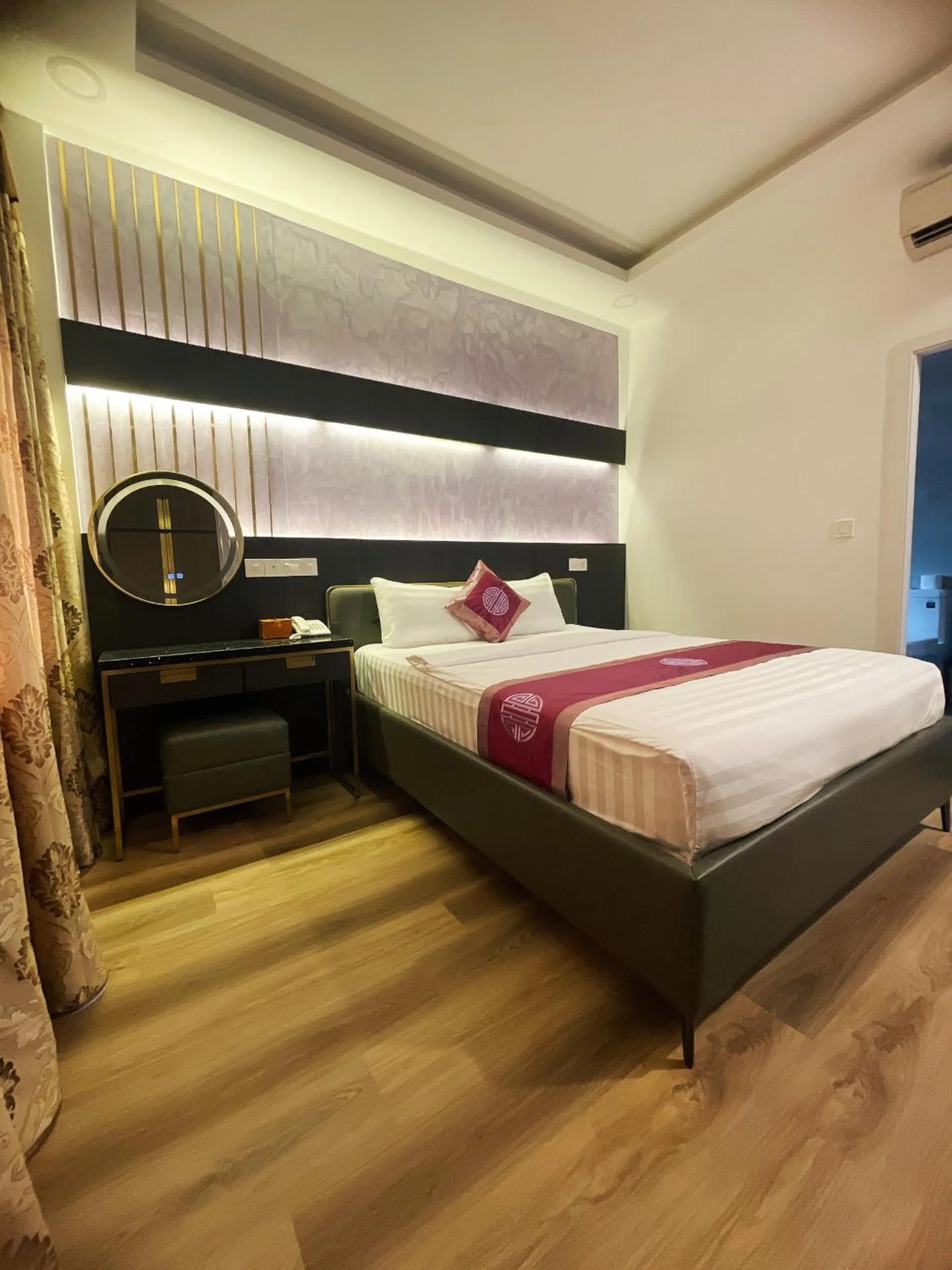 Photo of the whole room, Bed in Indochine Ben Thanh Hotel & Apartments