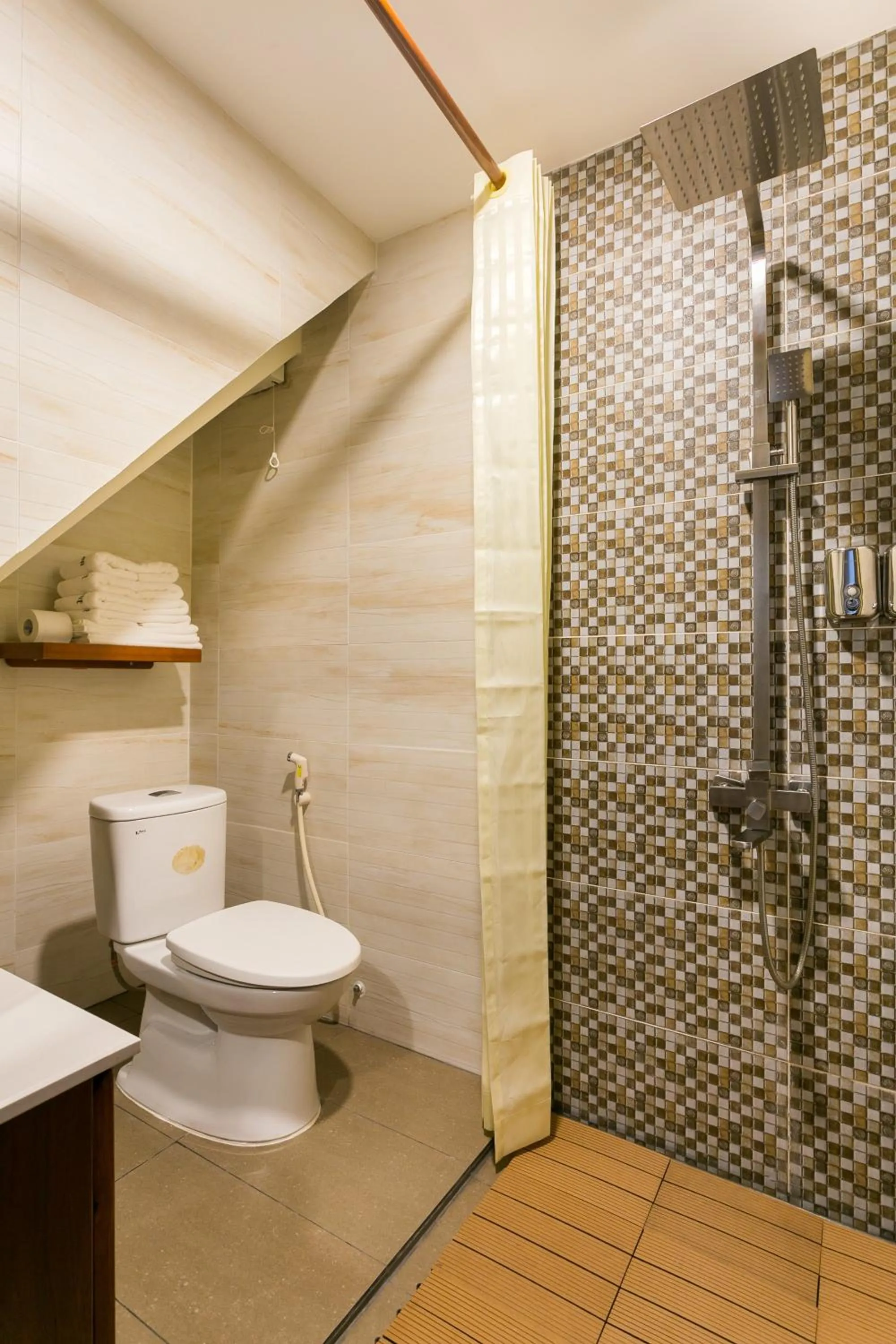 Shower in Indochine Ben Thanh Hotel & Apartments