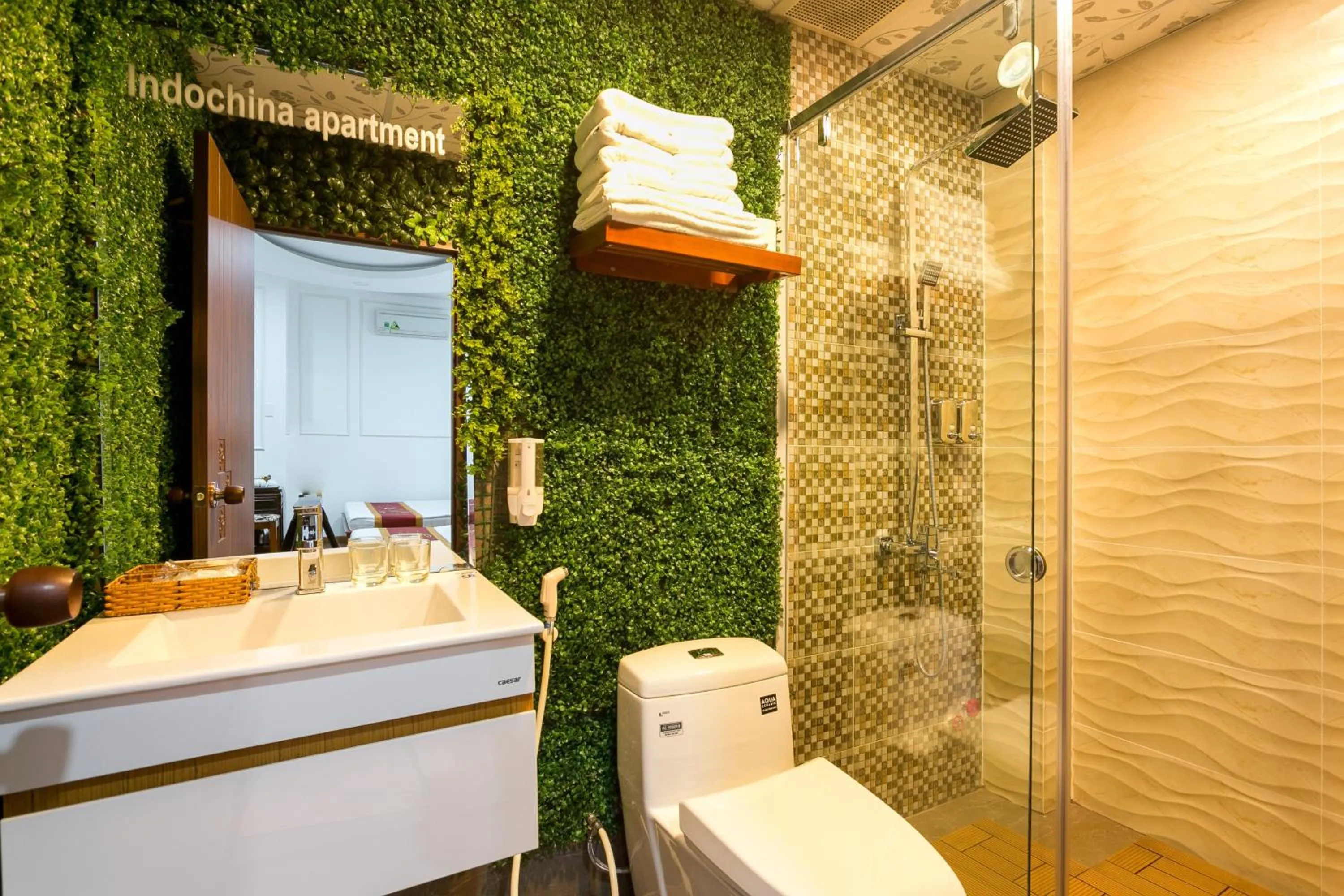 Shower in Indochine Ben Thanh Hotel & Apartments