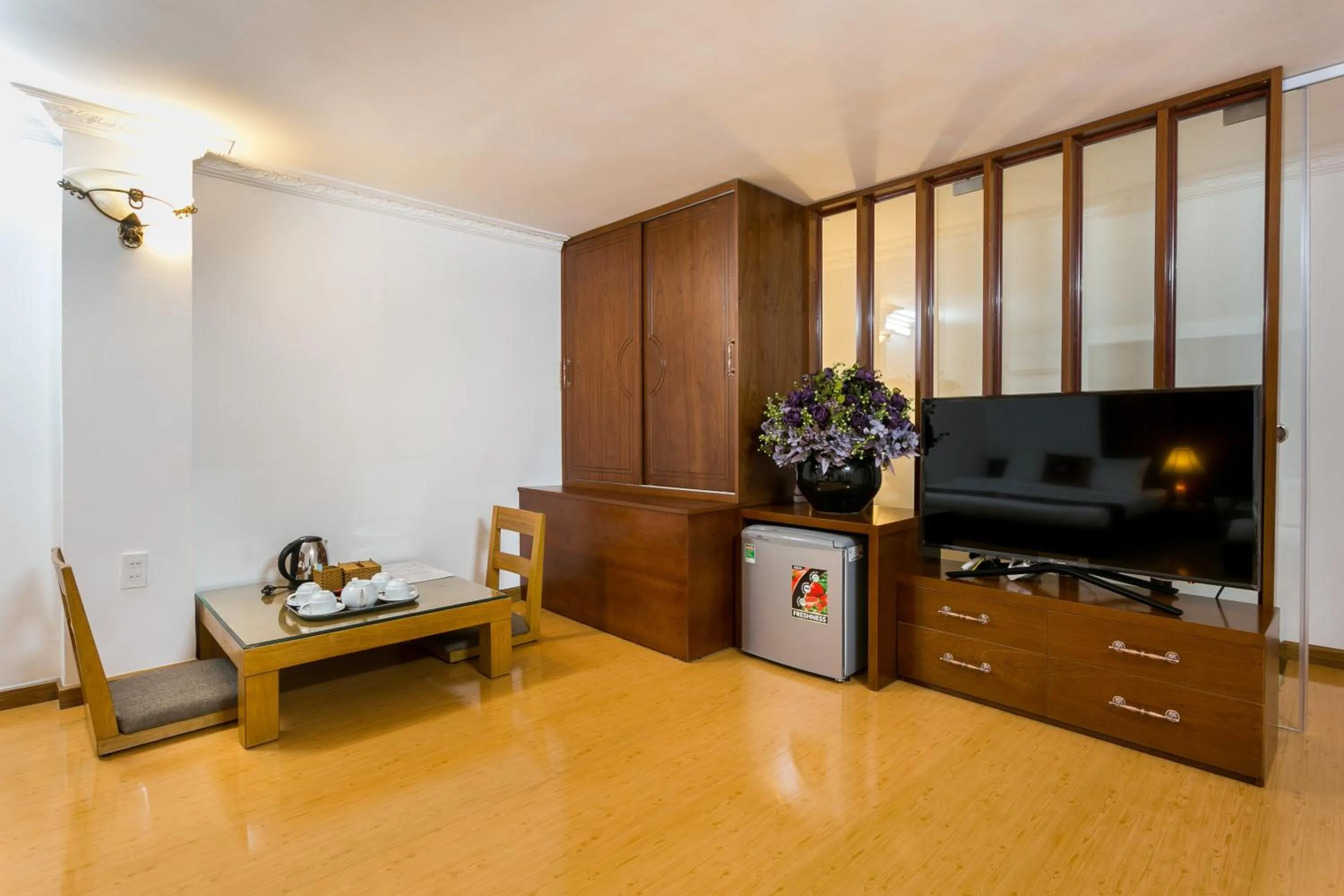 TV and multimedia in Indochine Ben Thanh Hotel & Apartments