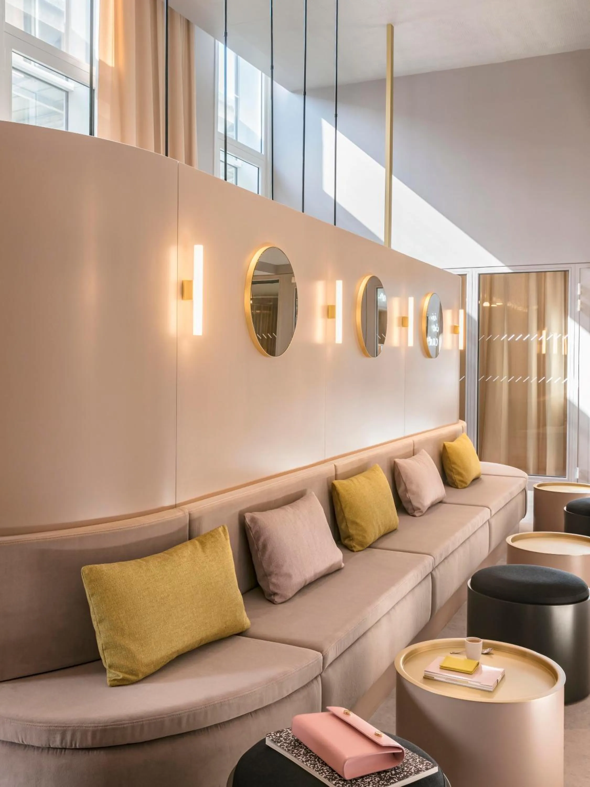 Living room in OKKO Hotels Paris Gare de l'Est