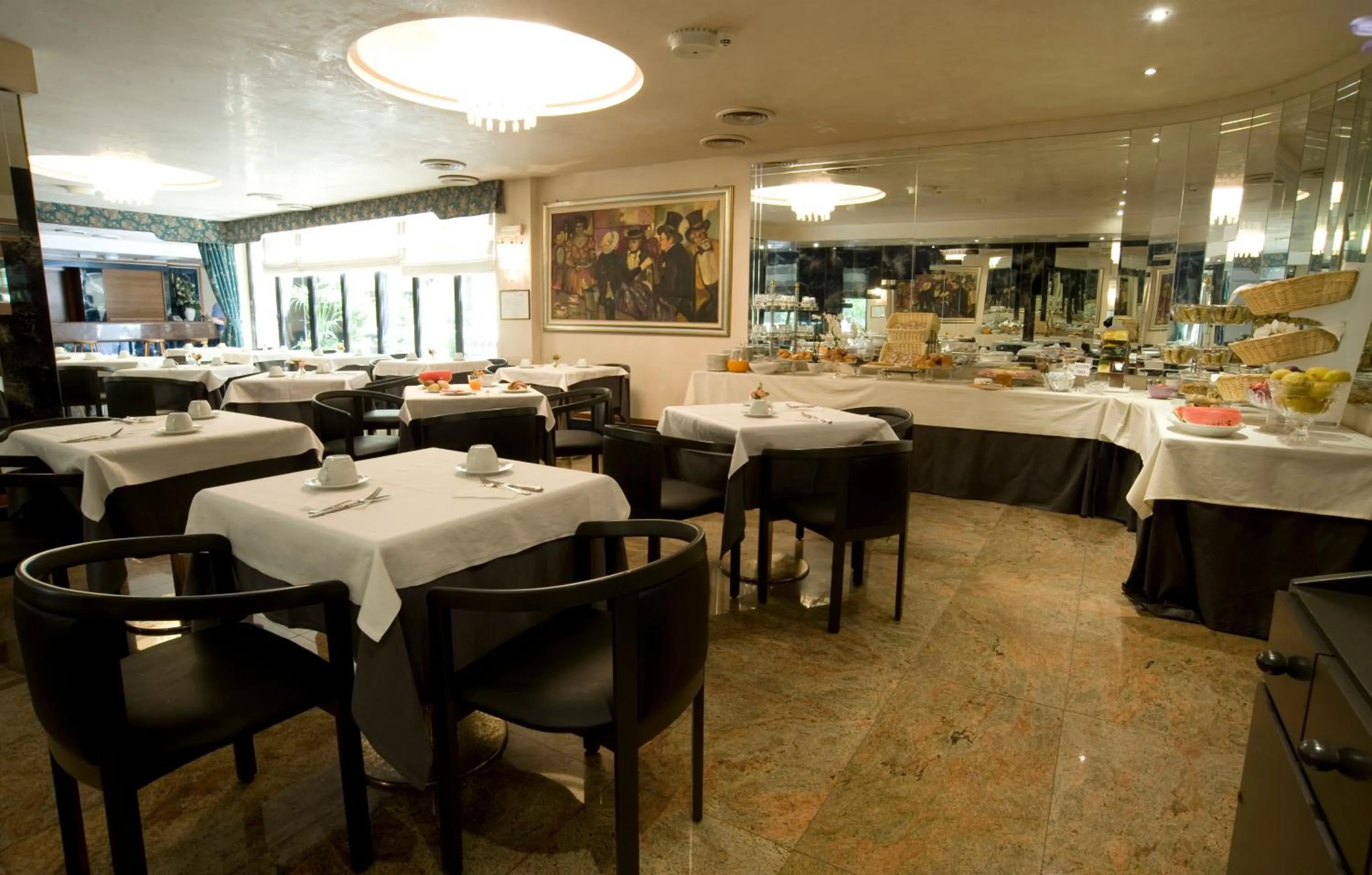 Food and drinks in Hotel Leonardo Da Vinci