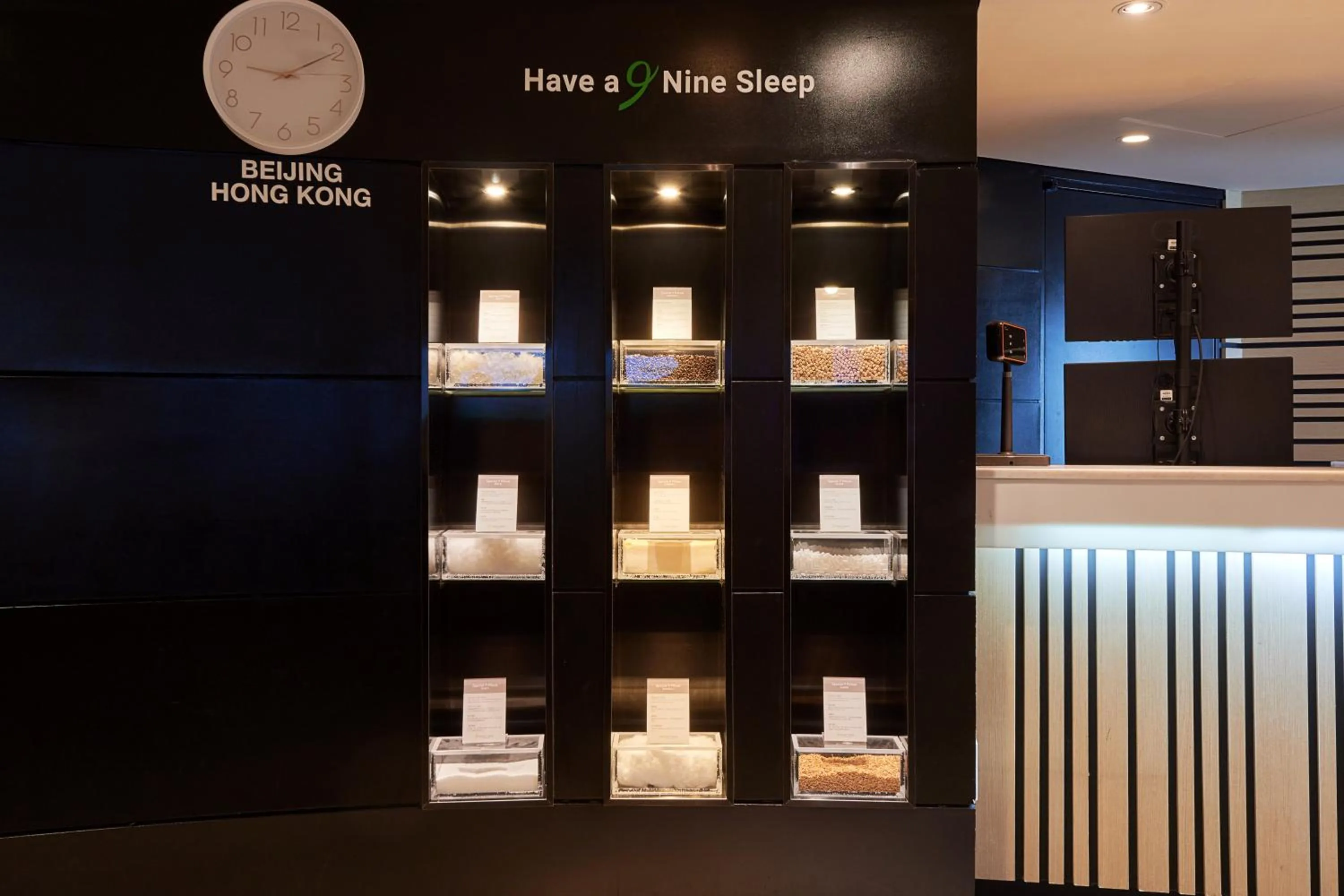 Lobby or reception in Nine Tree by Parnas Seoul Myeongdong 1