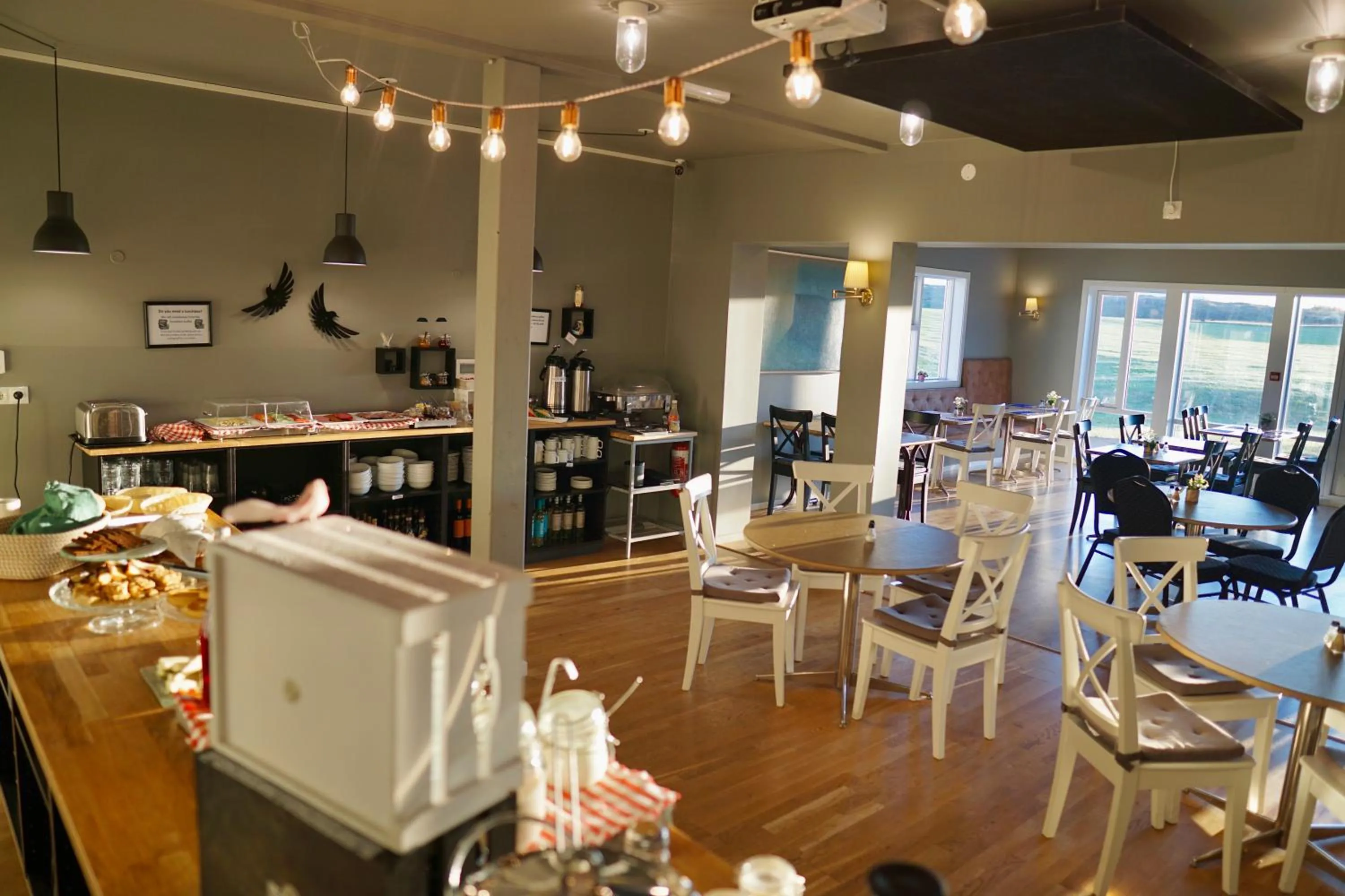 Restaurant/places to eat in Hótel Lækur