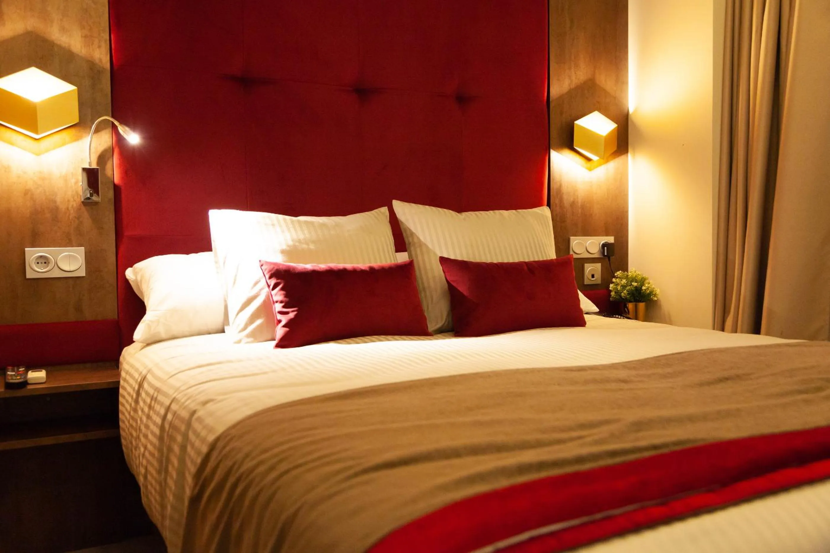 Photo of the whole room in Hercules Boutique Hotel