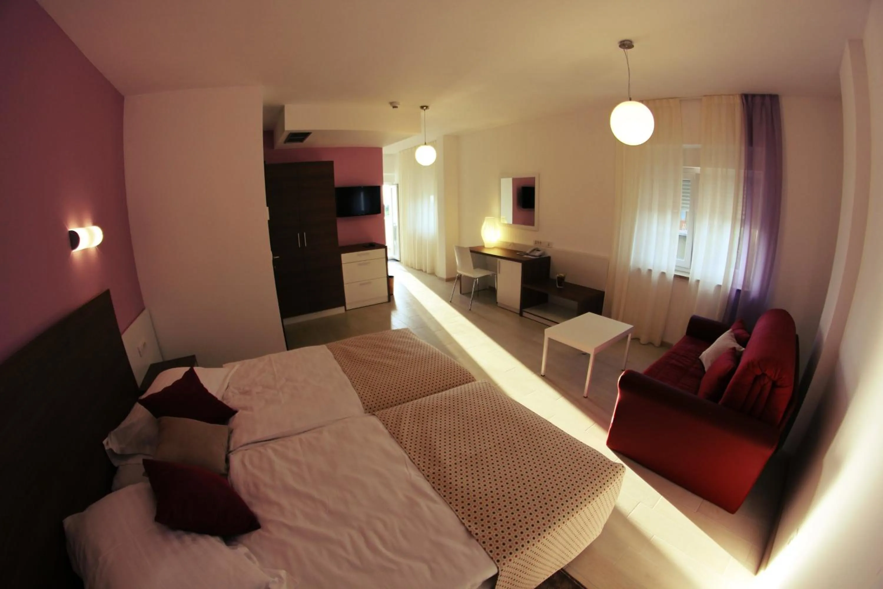 Superior Double Room with Balcony - single occupancy in Villa Badi