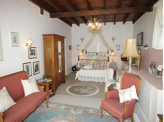 Kingna Lodge Montagu