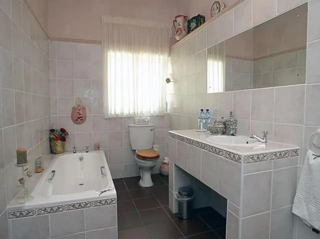 Kingna Lodge Montagu