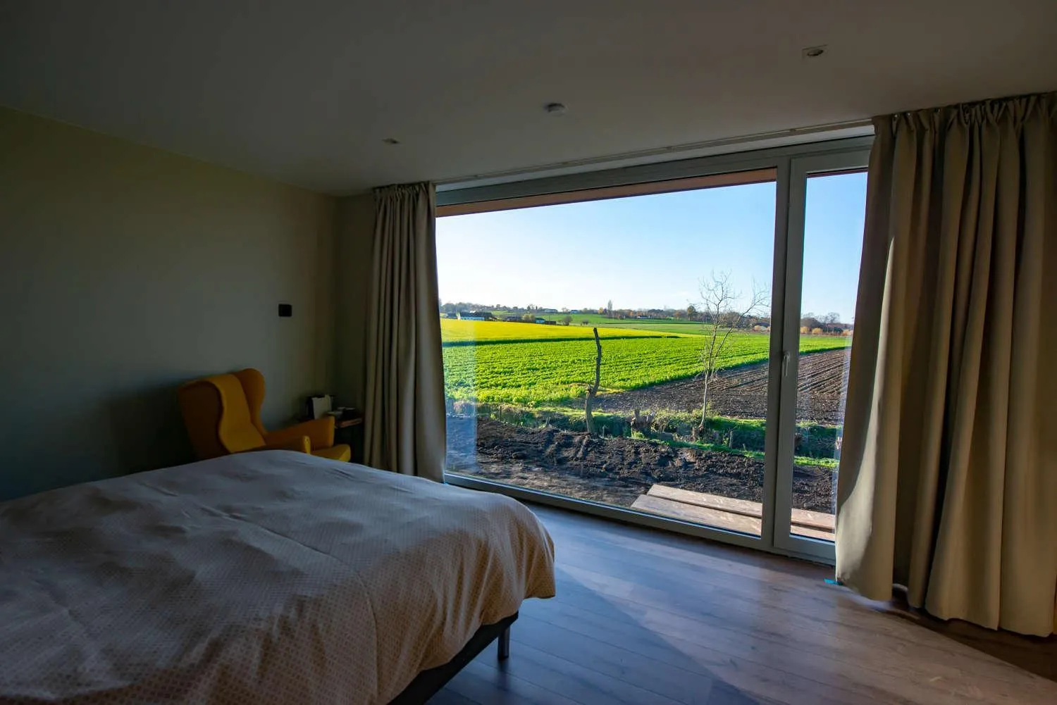 View (from property/room), Bed in B&B 't Oezent