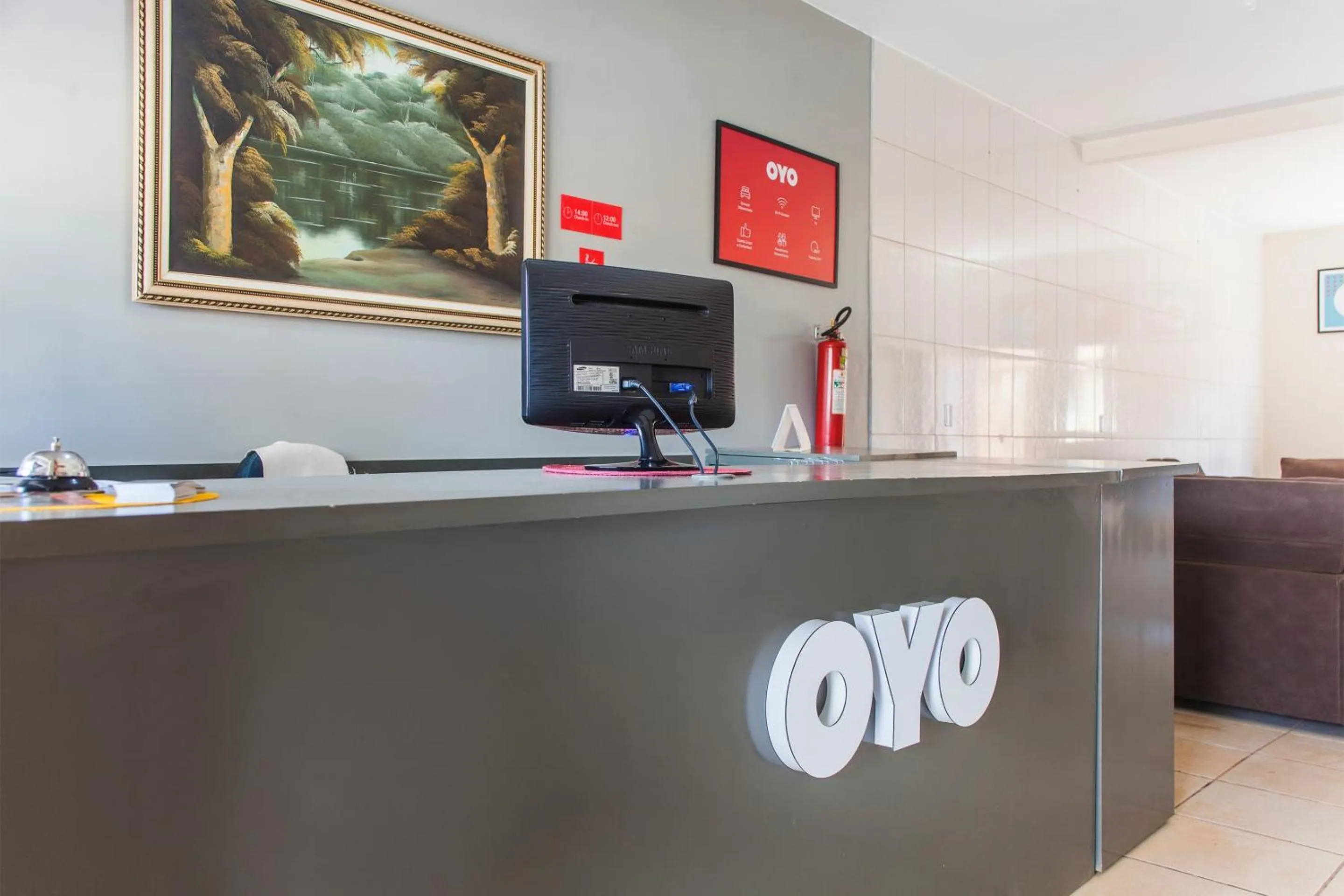 Lobby or reception in OYO M&J Hotel