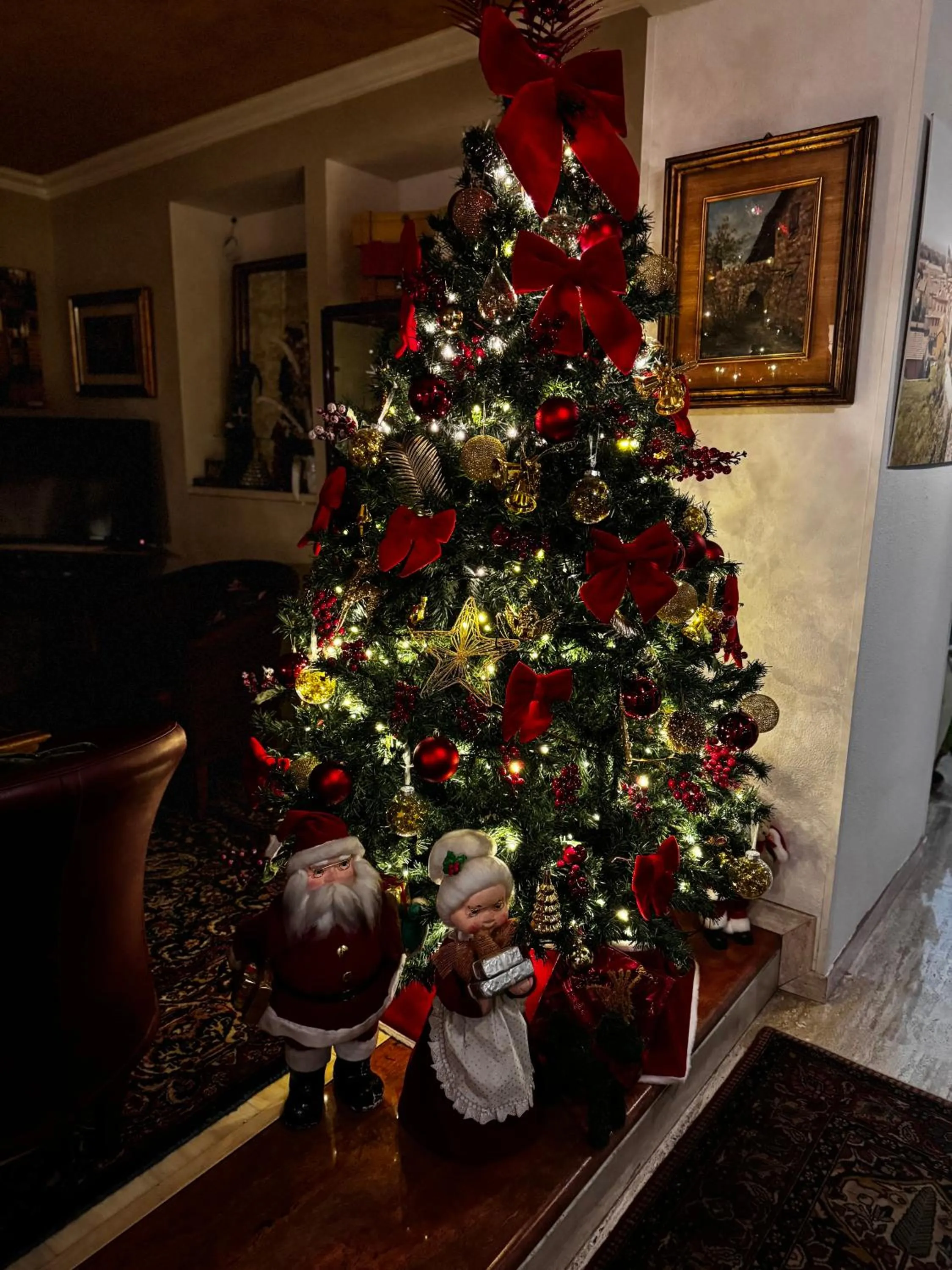 Property building in Hotel Ristorante La Grotta