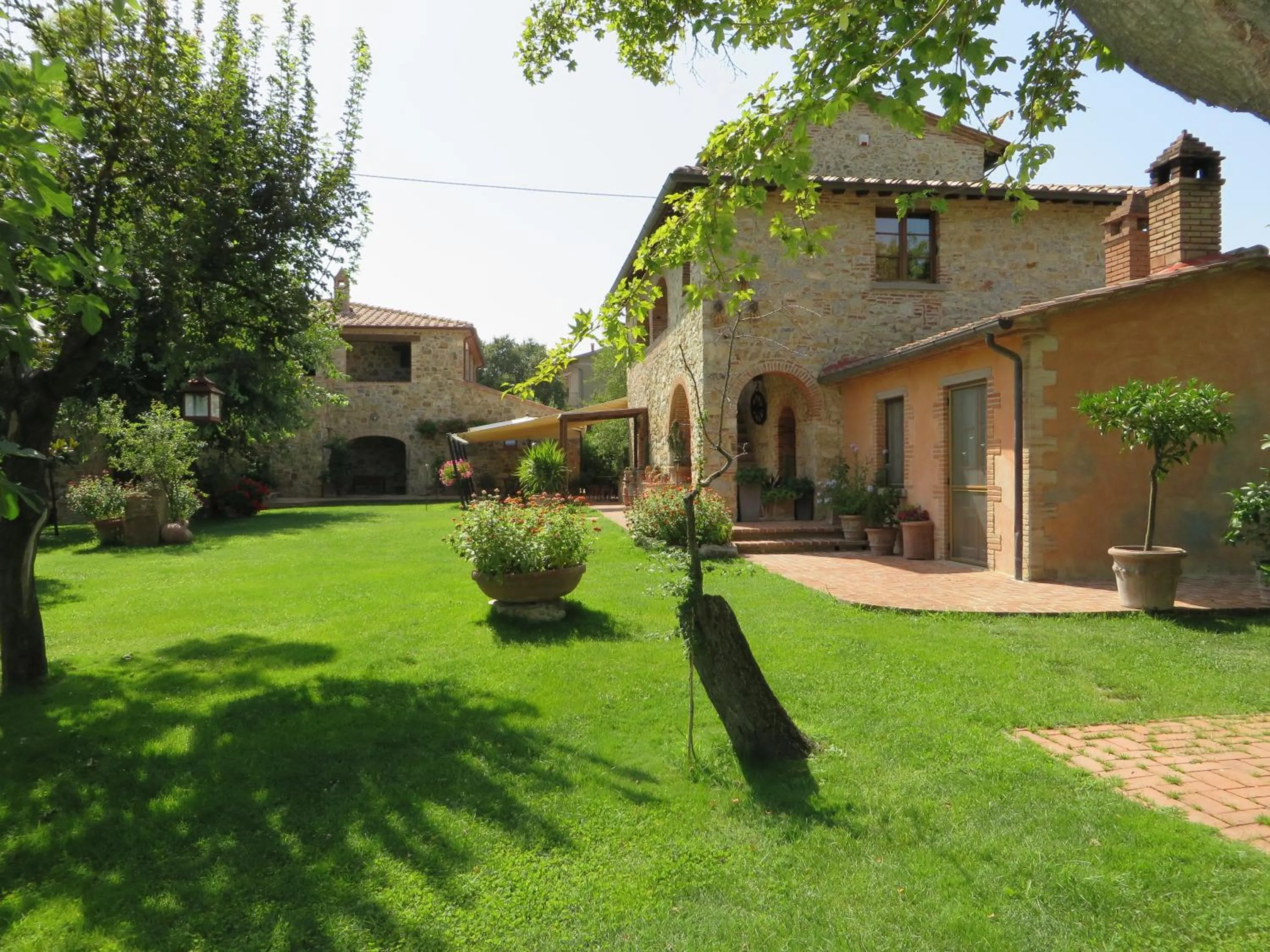 Facade/entrance in Il Baraccotto