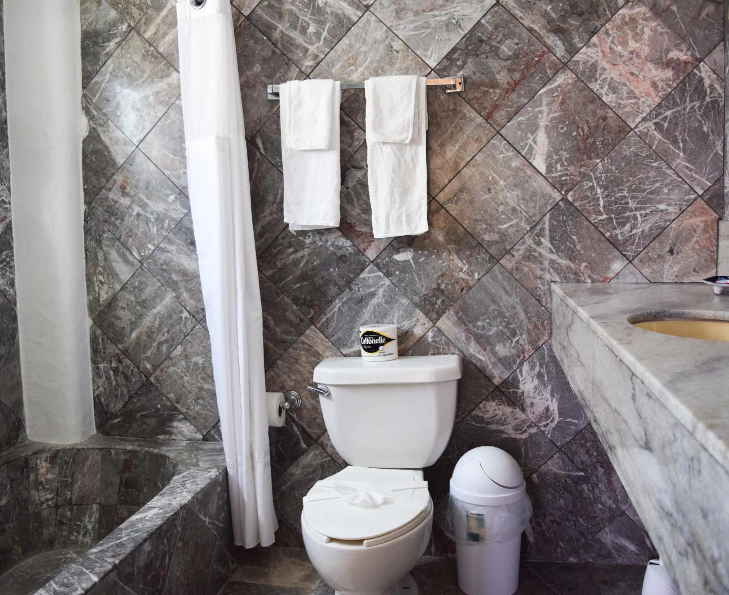 Toilet in Boutique Hotel Delfin 5th Avenue