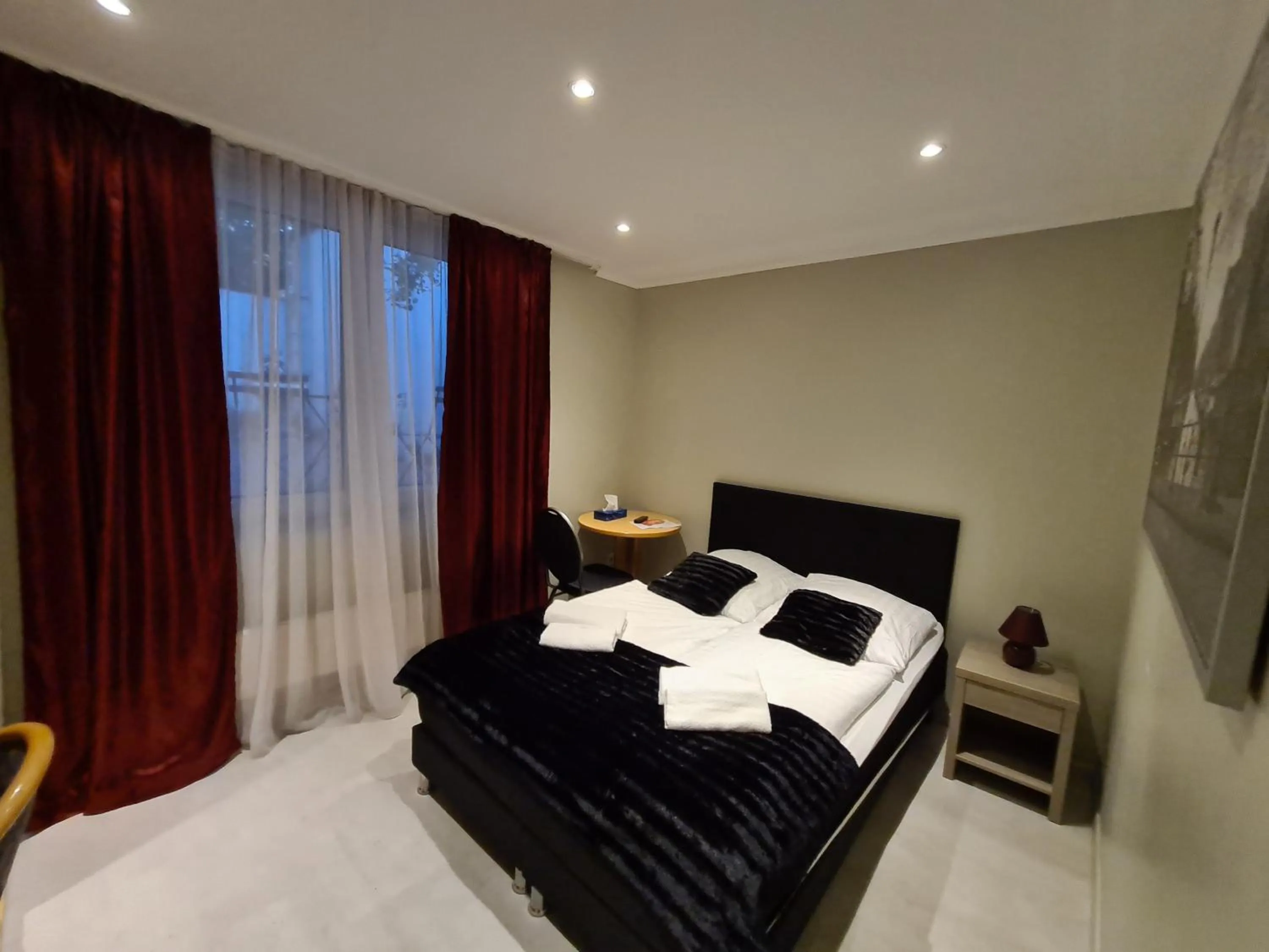 Staff, Bed in Hotel Cara Vita Cologne