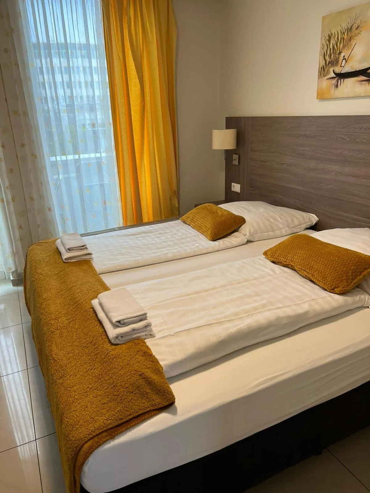 Bedroom, Bed in Hotel Cara Vita Cologne