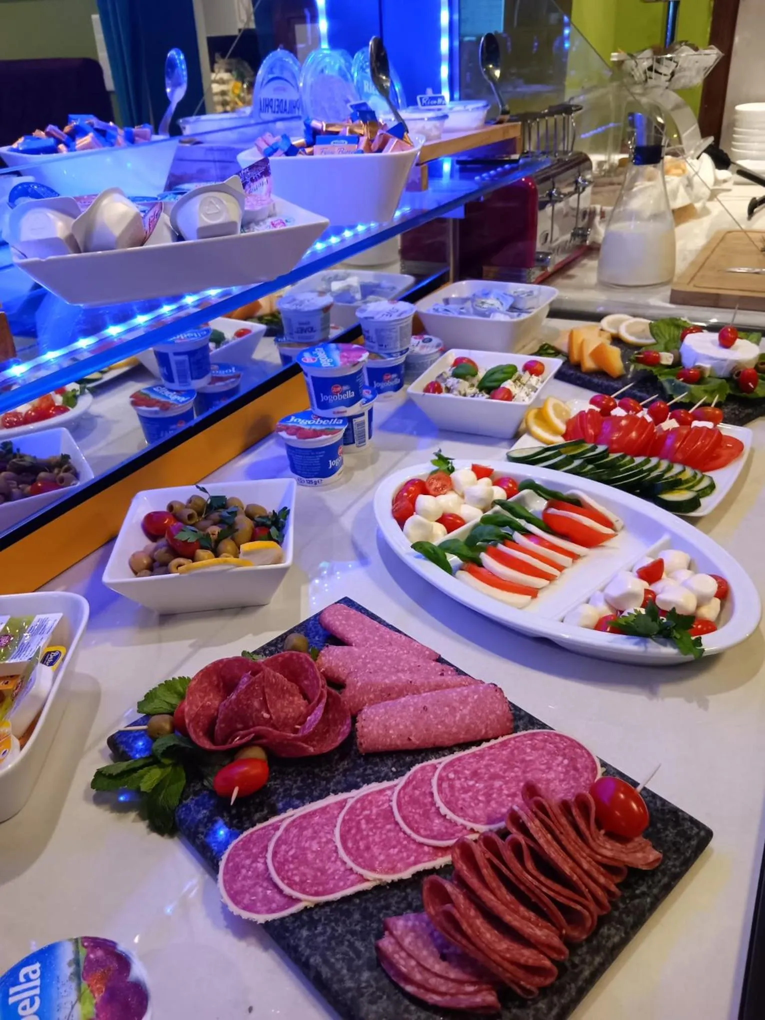 Breakfast in Hotel Cara Vita Cologne