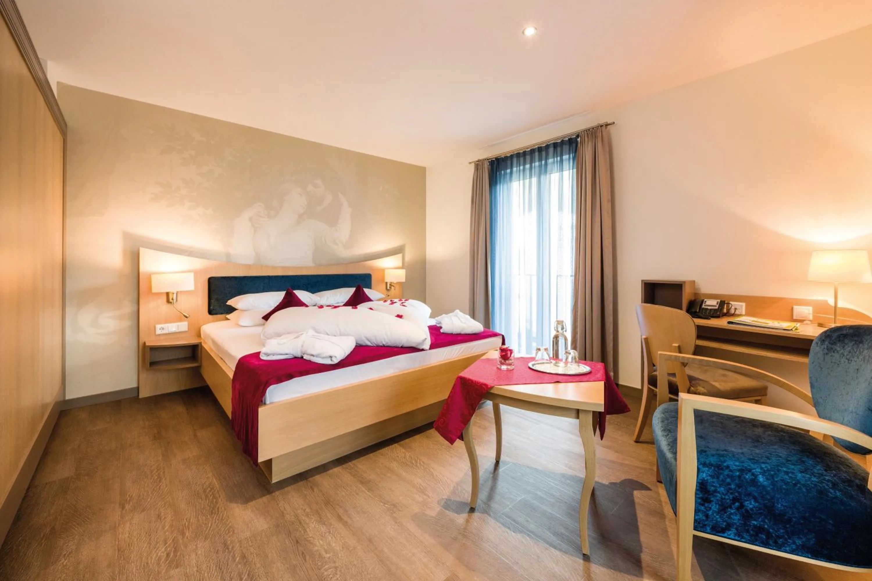 Photo of the whole room, Bed in Villa Ludwig Suite Hotel