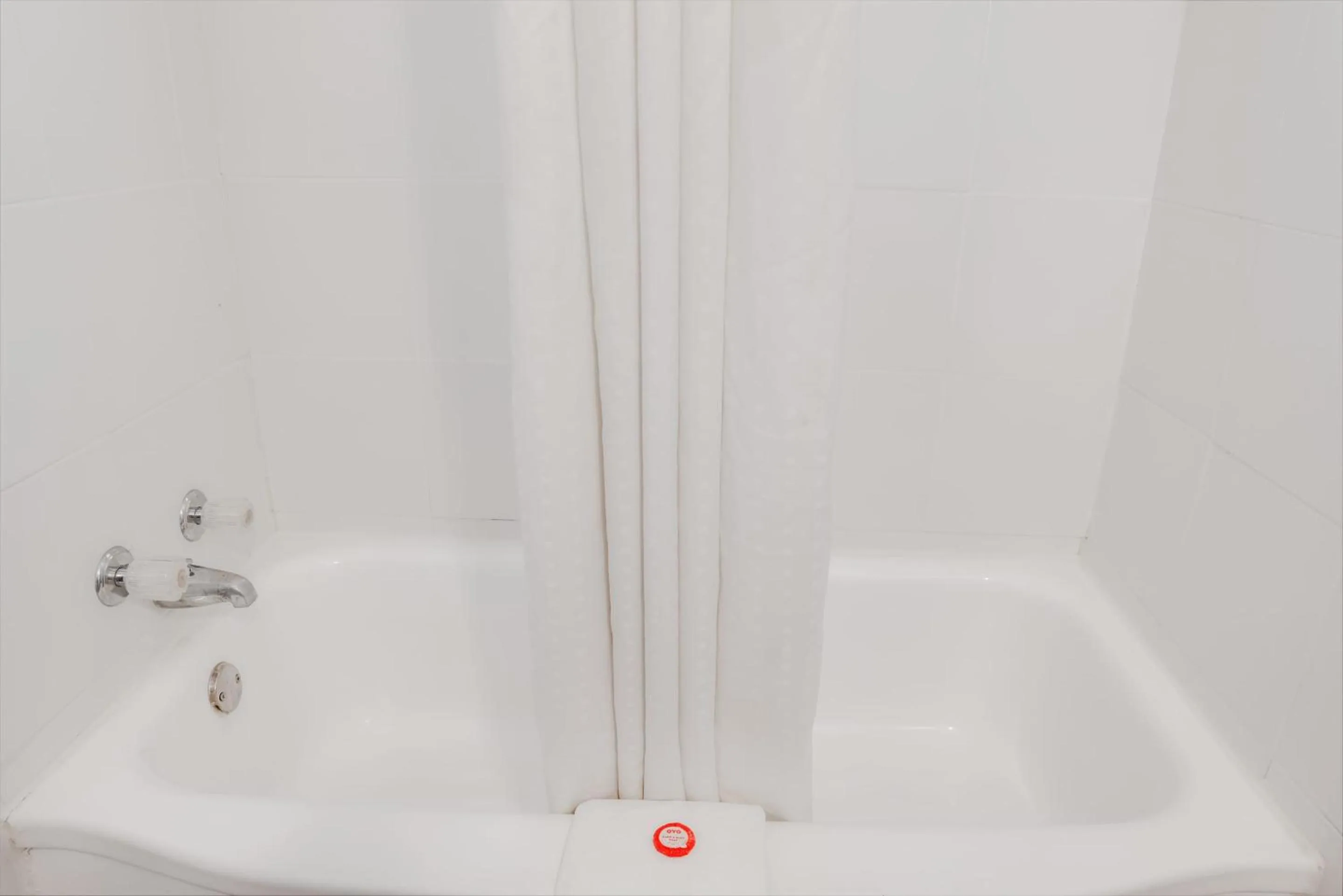 Bathroom in OYO Hotel Liberal, Kansas