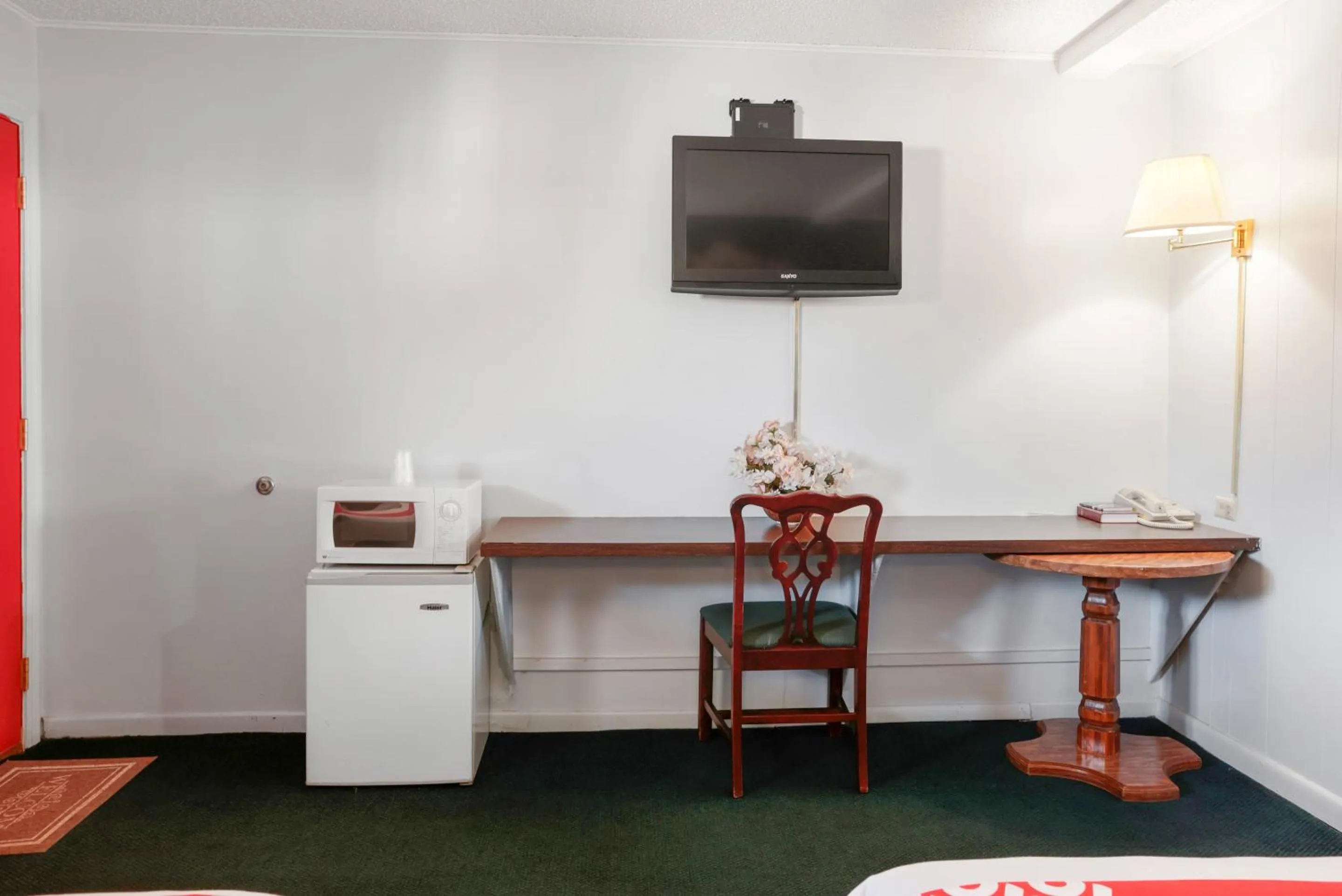 Bedroom in OYO Hotel Liberal, Kansas