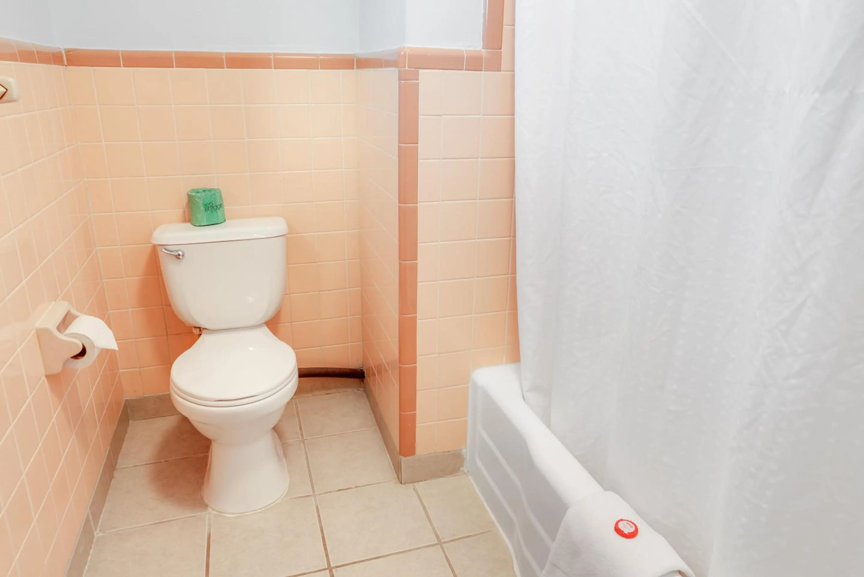 Bathroom in OYO Hotel Liberal, Kansas