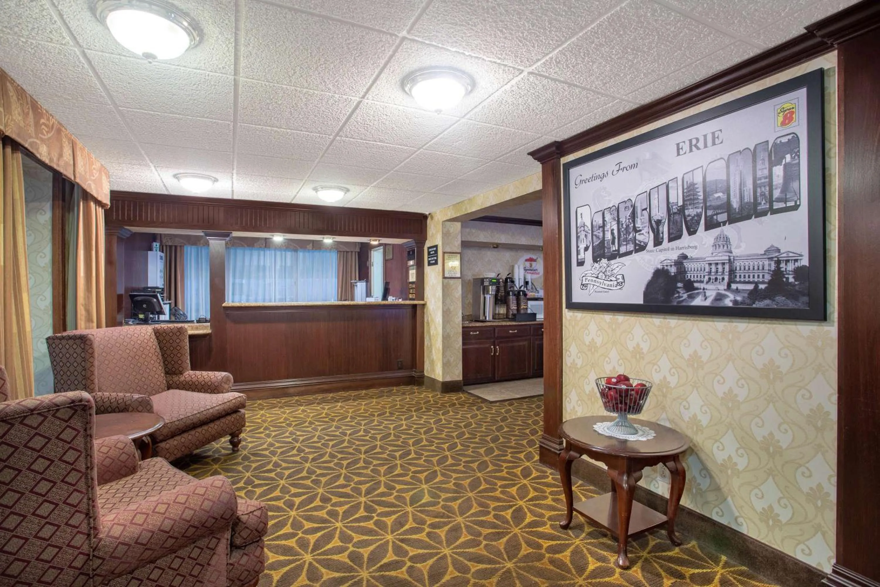 Lobby or reception in Super 8 by Wyndham Erie/I 90