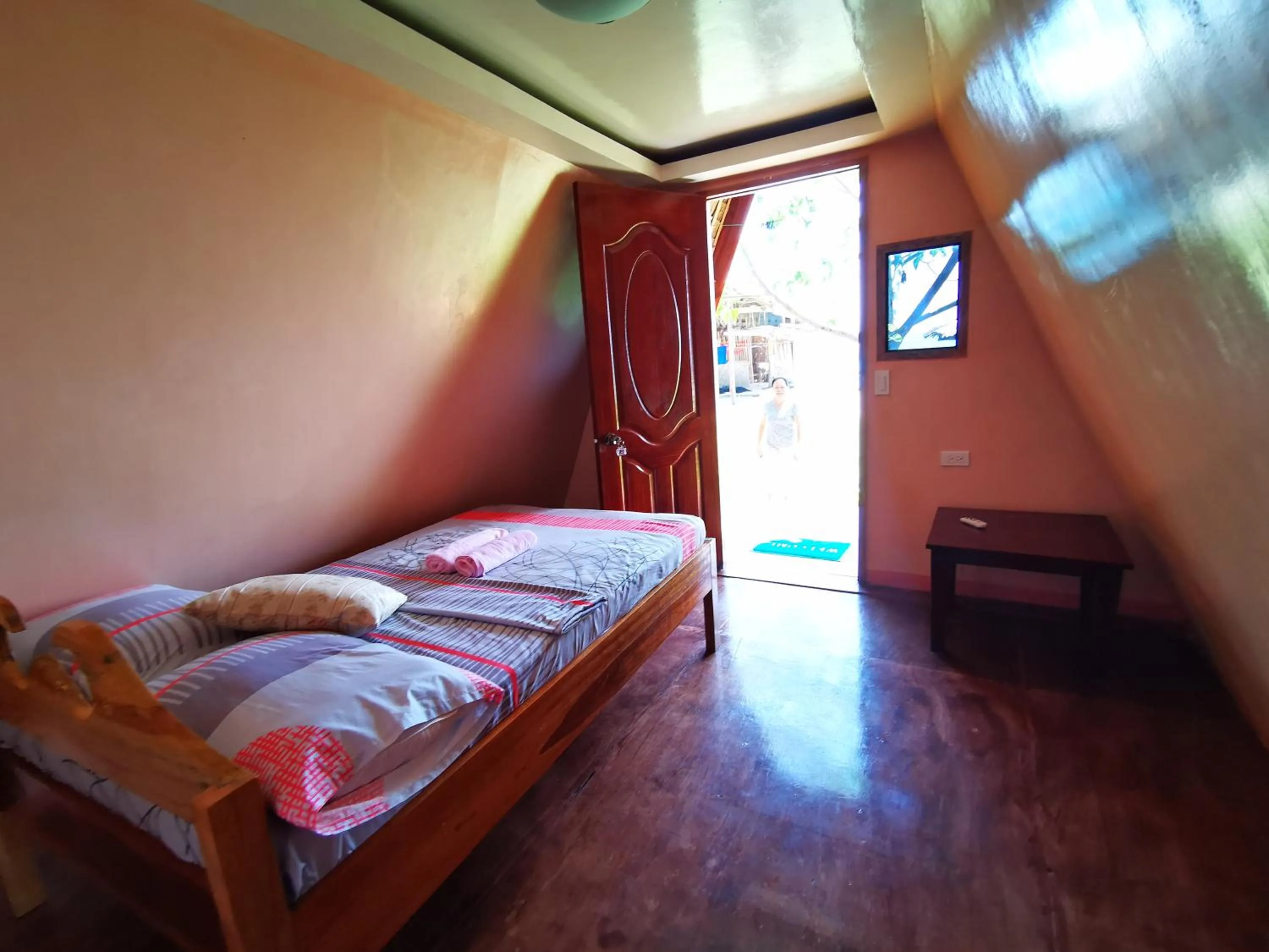 Bed in Acuario Beach Inn