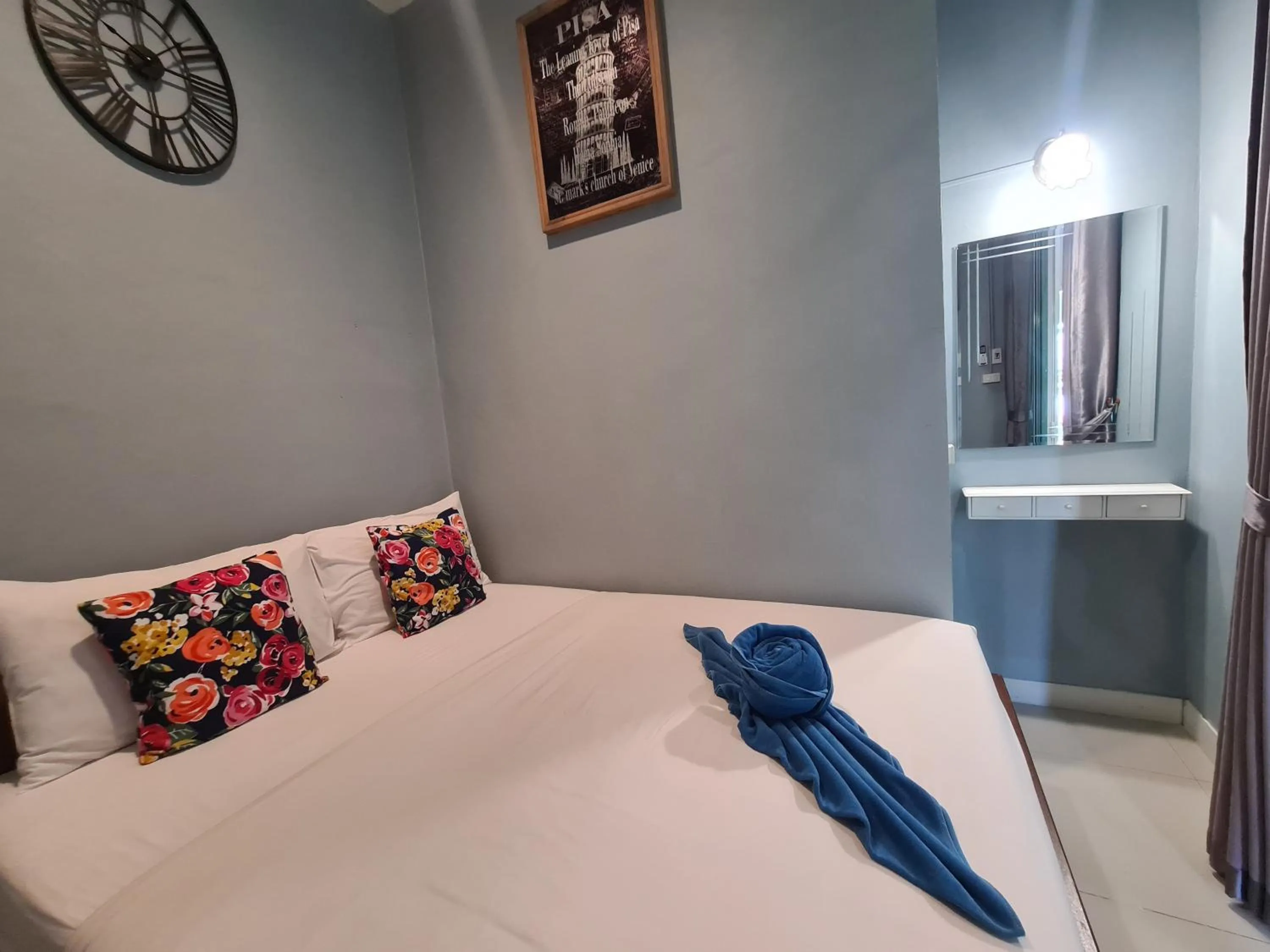 Bed in Samed Your House Family Room