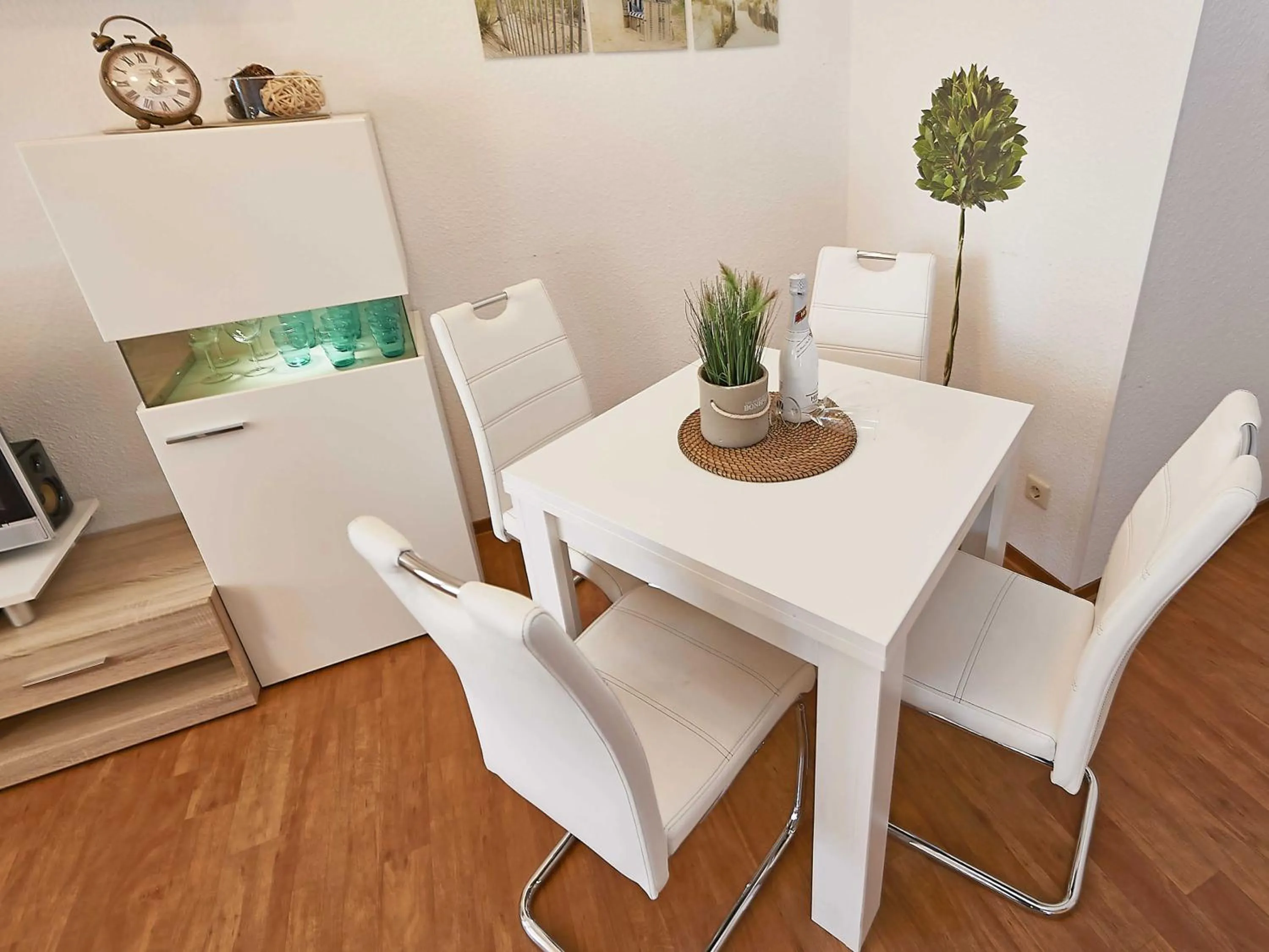 Kitchen or kitchenette in Wohnpark Stadt Hamburg in Binz - WG 57