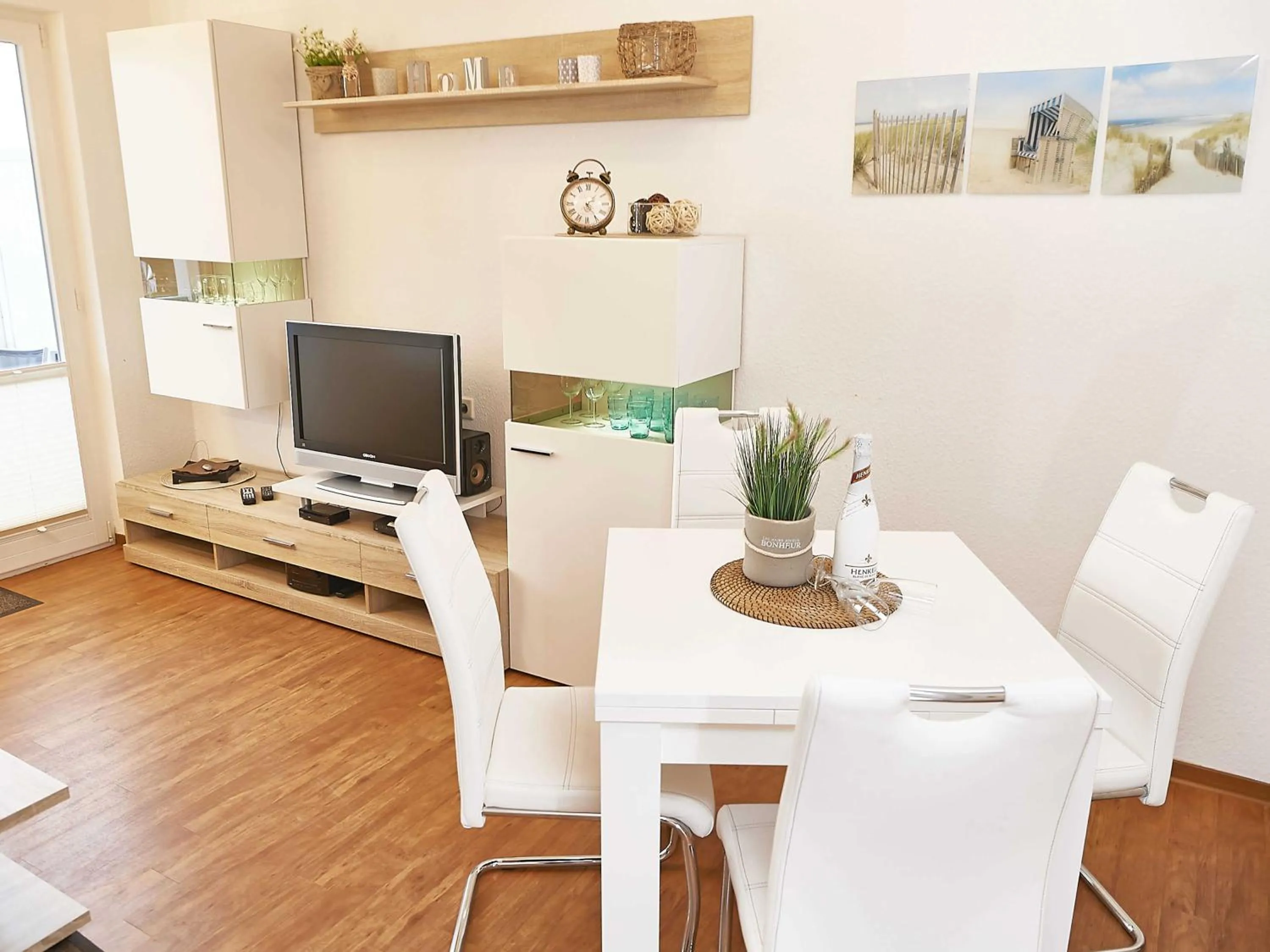 Communal lounge/ TV room in Wohnpark Stadt Hamburg in Binz - WG 57
