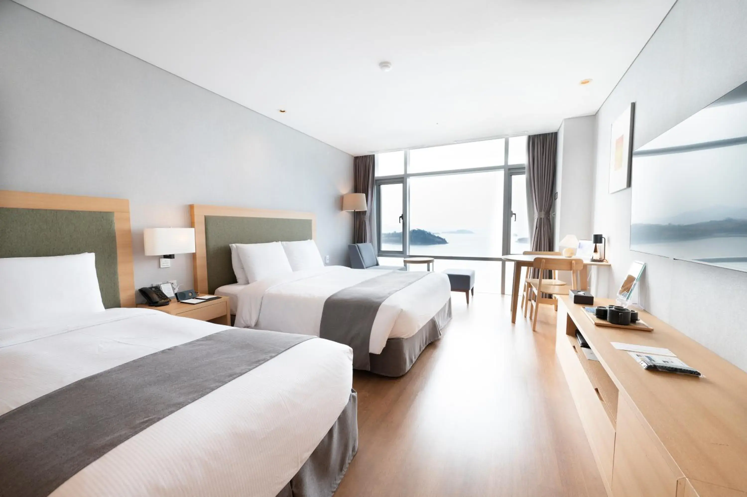 Premium Family Twin Room with Sea View in Hidden Bay Hotel Premium Family Twin Room with Sea View in Hidden Bay Hotel