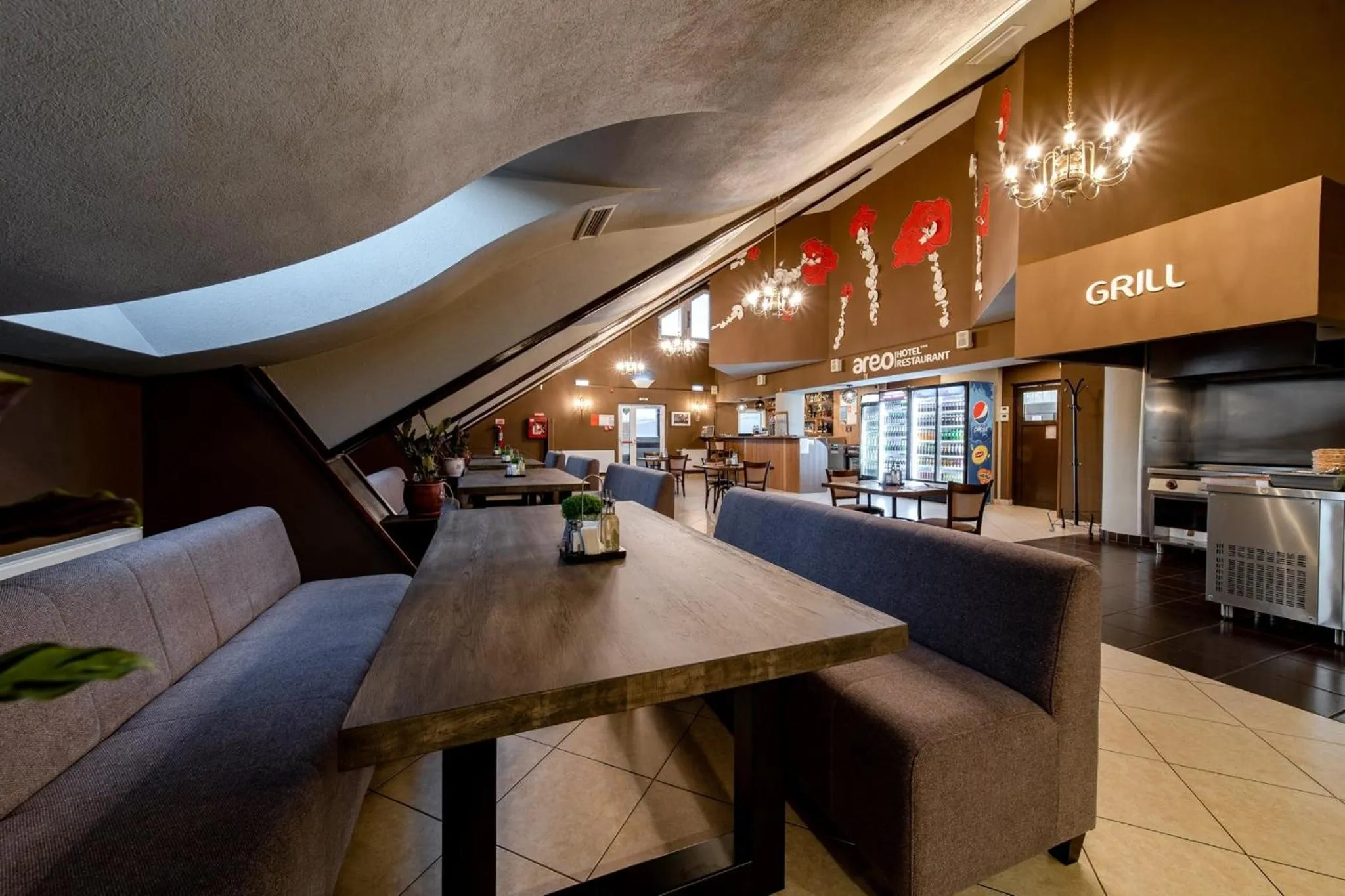 Restaurant/places to eat in Areo Hotel & Restaurant