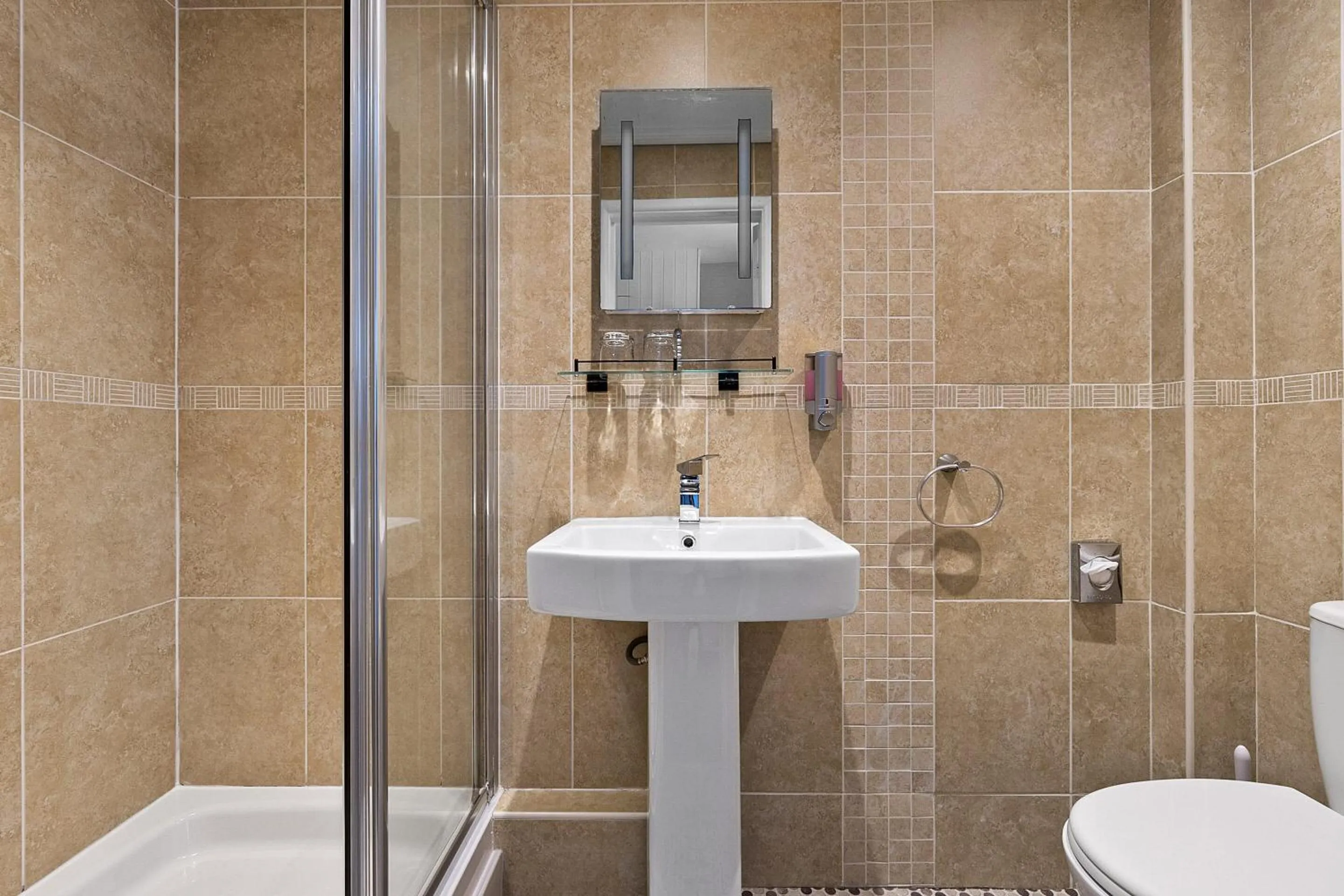 Bathroom in Imperial Plymouth