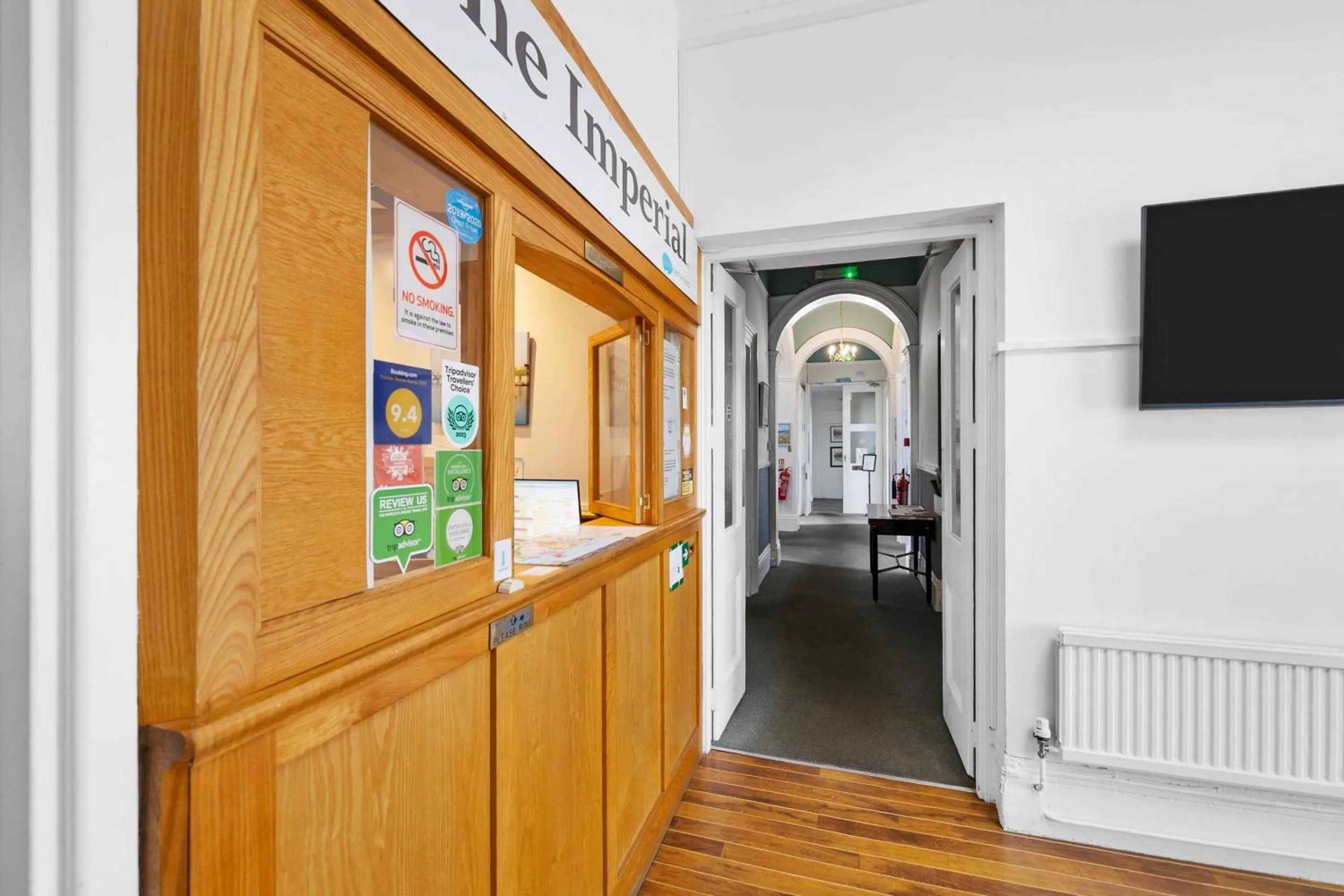 Facade/entrance in Imperial Plymouth