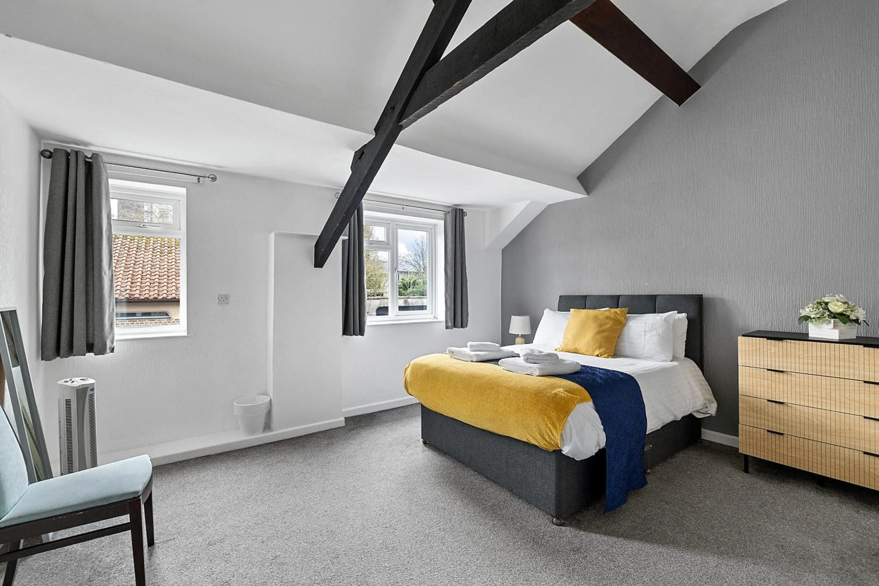 Bedroom, Bed in Imperial Plymouth